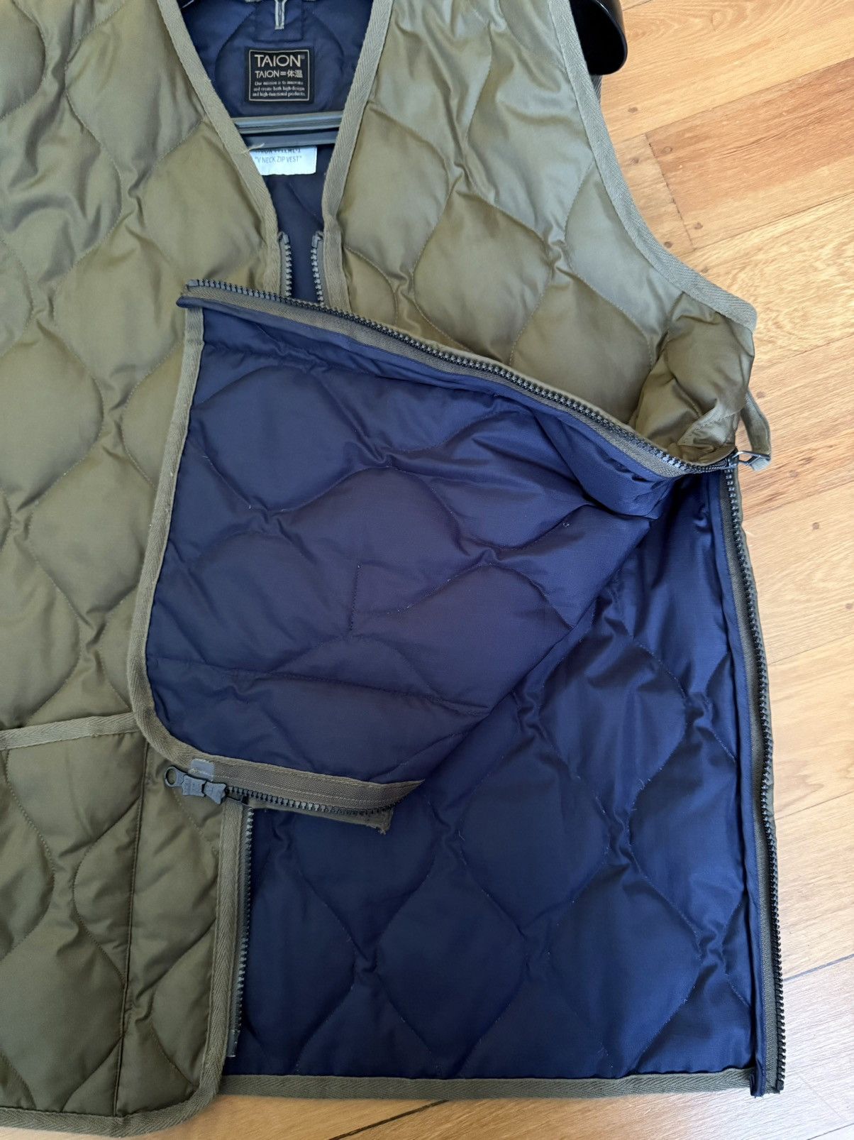 TAION Taion Military Zip V-Neck Down Vest Size US M / EU 48-50 / 2 - 4 Thumbnail