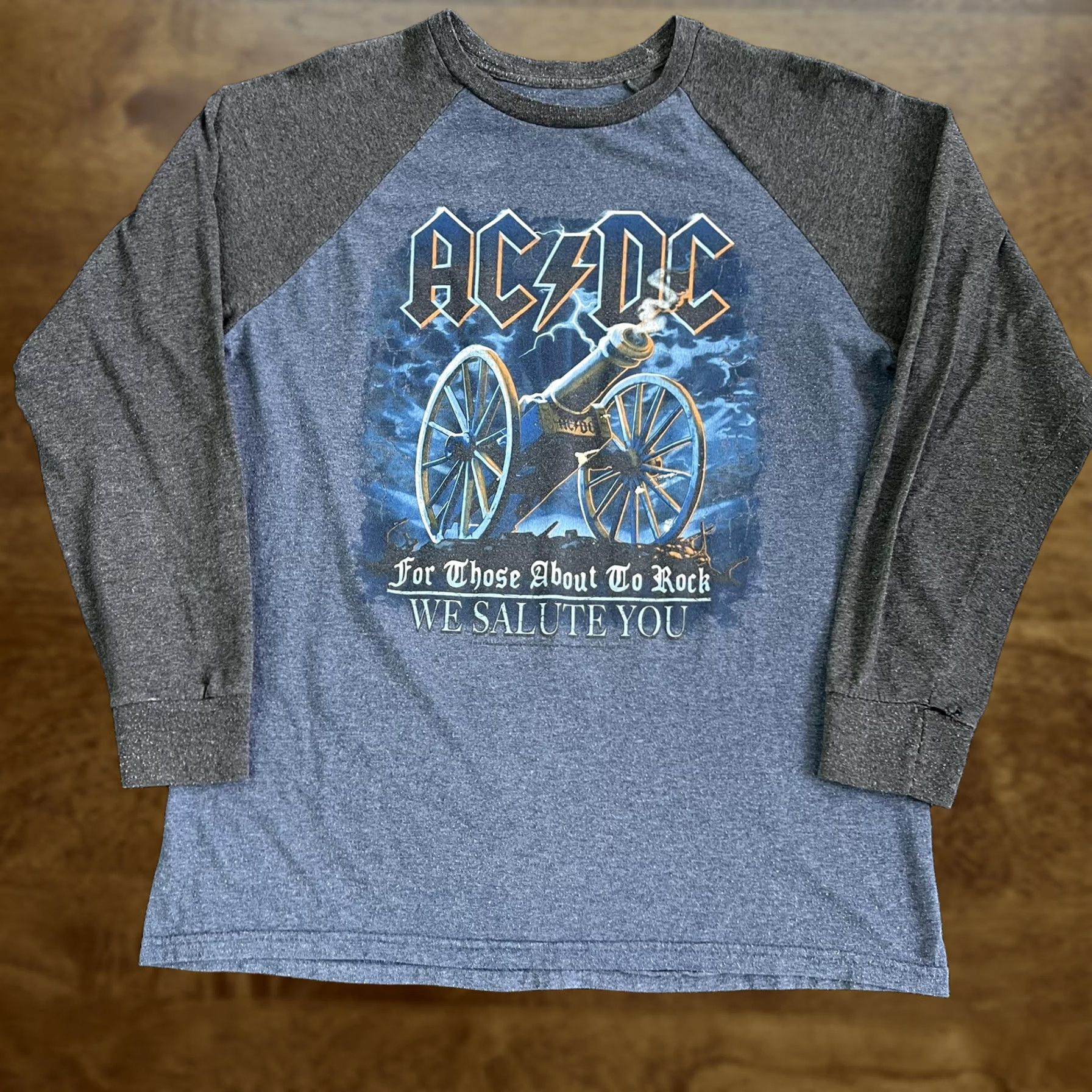 Liquid Blue Liquid Blue Shirt Mens L For Those About Rock Raglan Size US L / EU 52-54 / 3 - 1 Thumbnail
