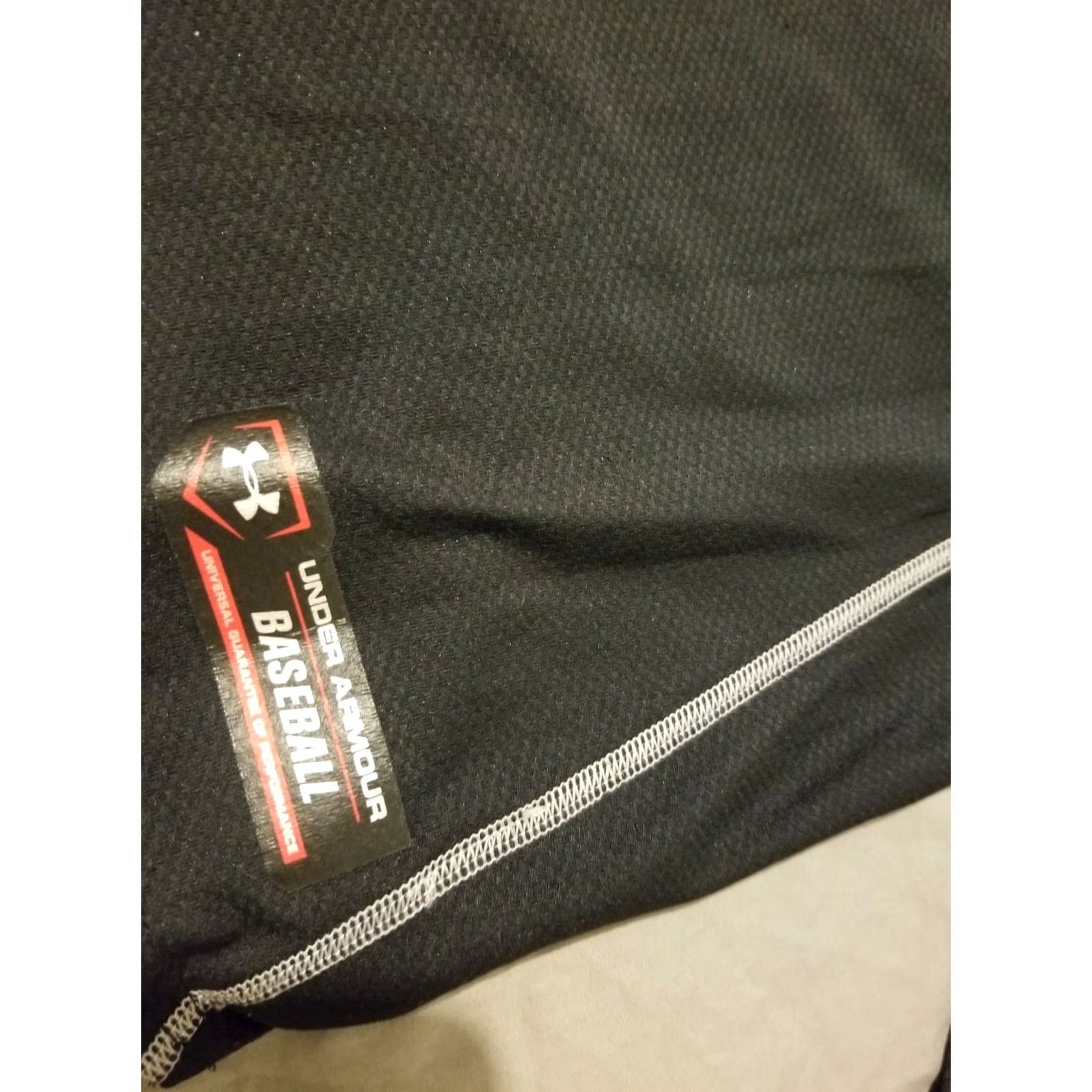 Under Armour Under Armour Shirt Mens Black Athletic Short Sleeve T-Shirt Long Sleeve Small S Large L Regular Size Gym Workout Activewear Size US L / EU 52-54 / 3 - 2 Thumbnail