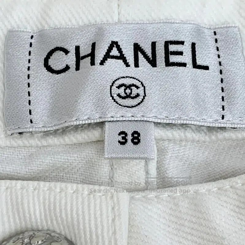 Chanel Chanel White Cotton Women's Shorts with Metallic Hem . Size 23" - 5 Thumbnail