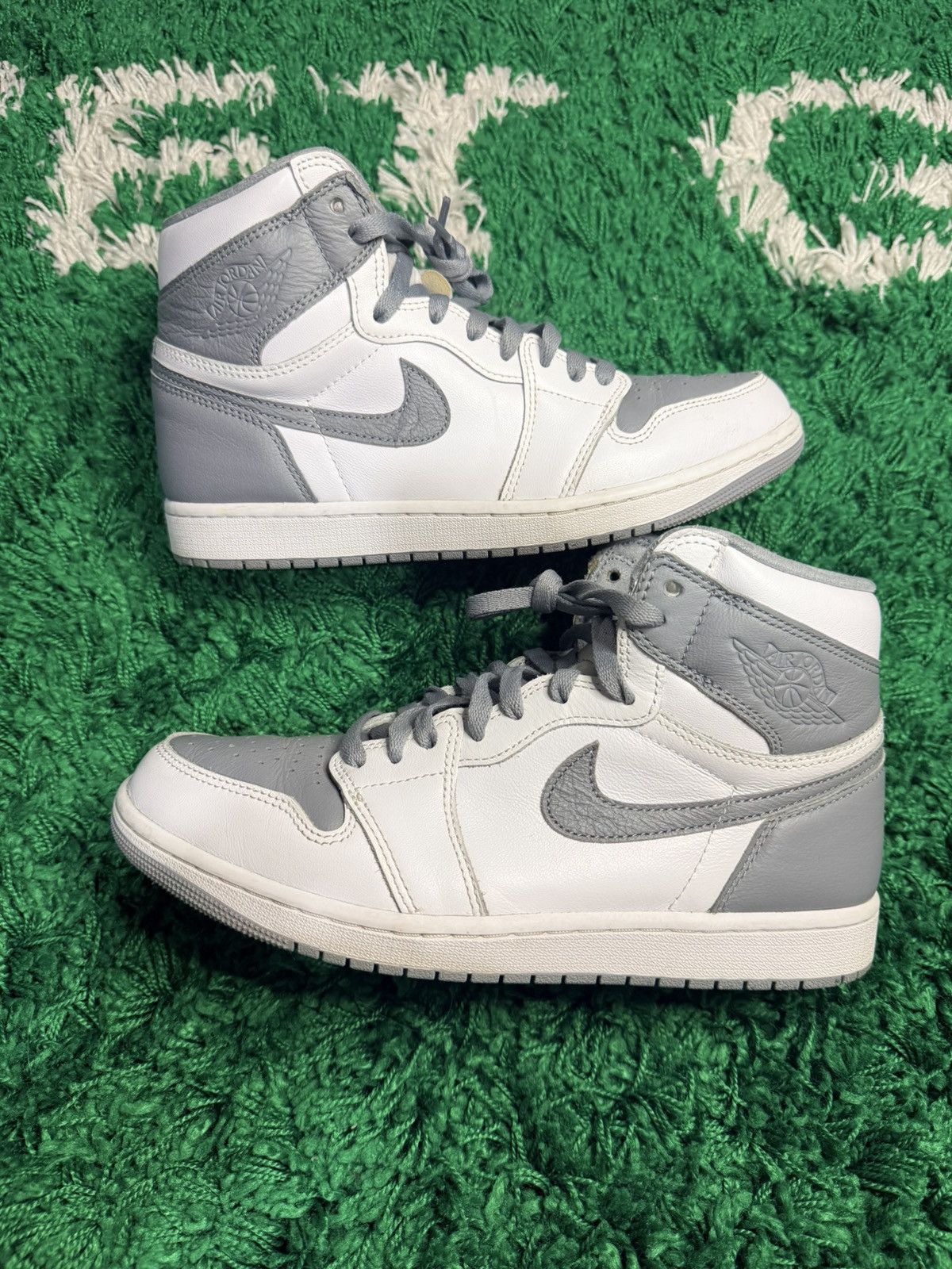 Jordan Brand Air Jordan 1 Retro High OG Stealth Size 10 Very Clean! Size US 10 / EU 43 - 1 Thumbnail