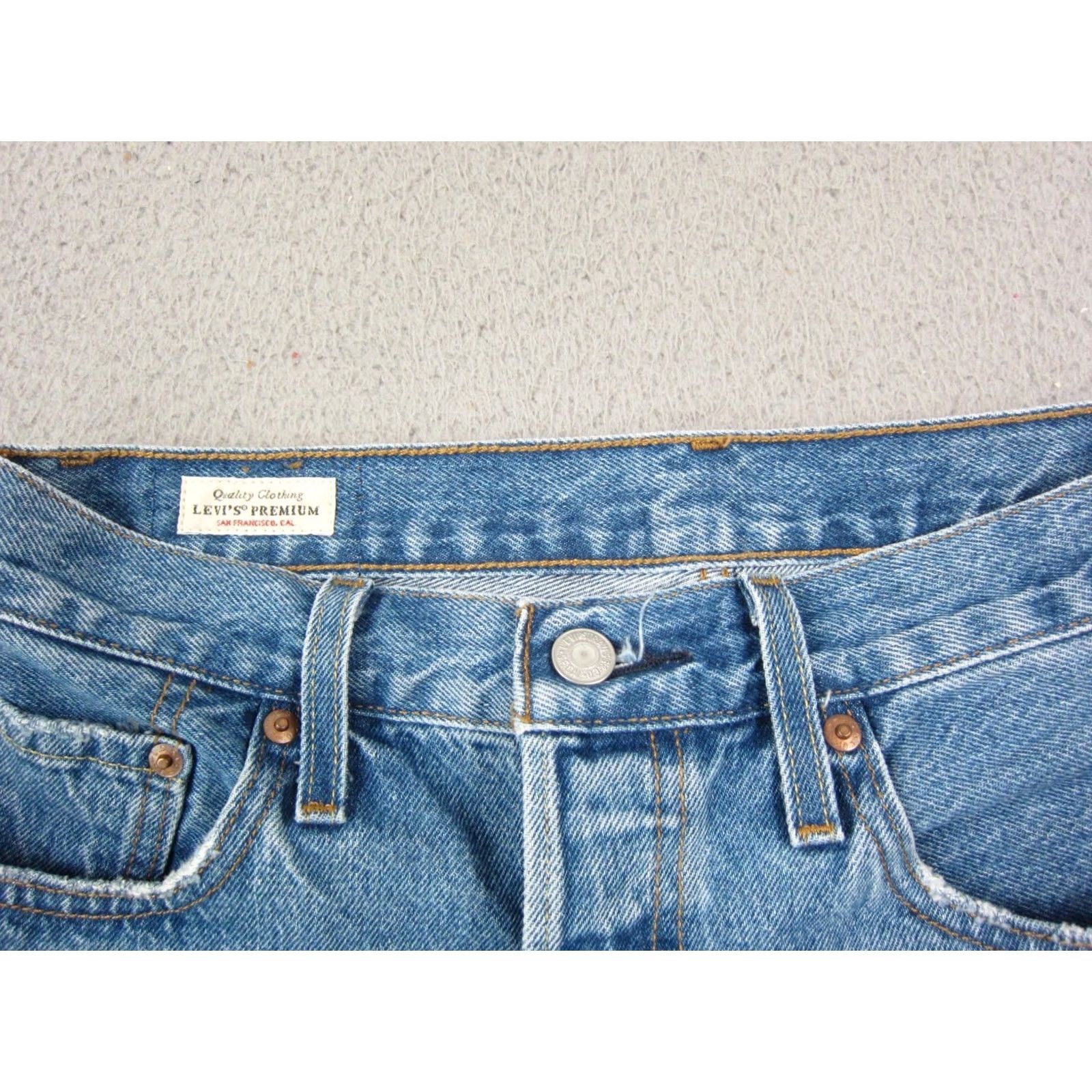 Levi's Levis 501 Jean Shorts Womens 28 Blue Denim Distressed Button Fly Big E Cut Off Casual 5-Pocket 70s 80s 90s Mens Womens Boys Girls Size 28" / US 6 / IT 42 - 2 Thumbnail