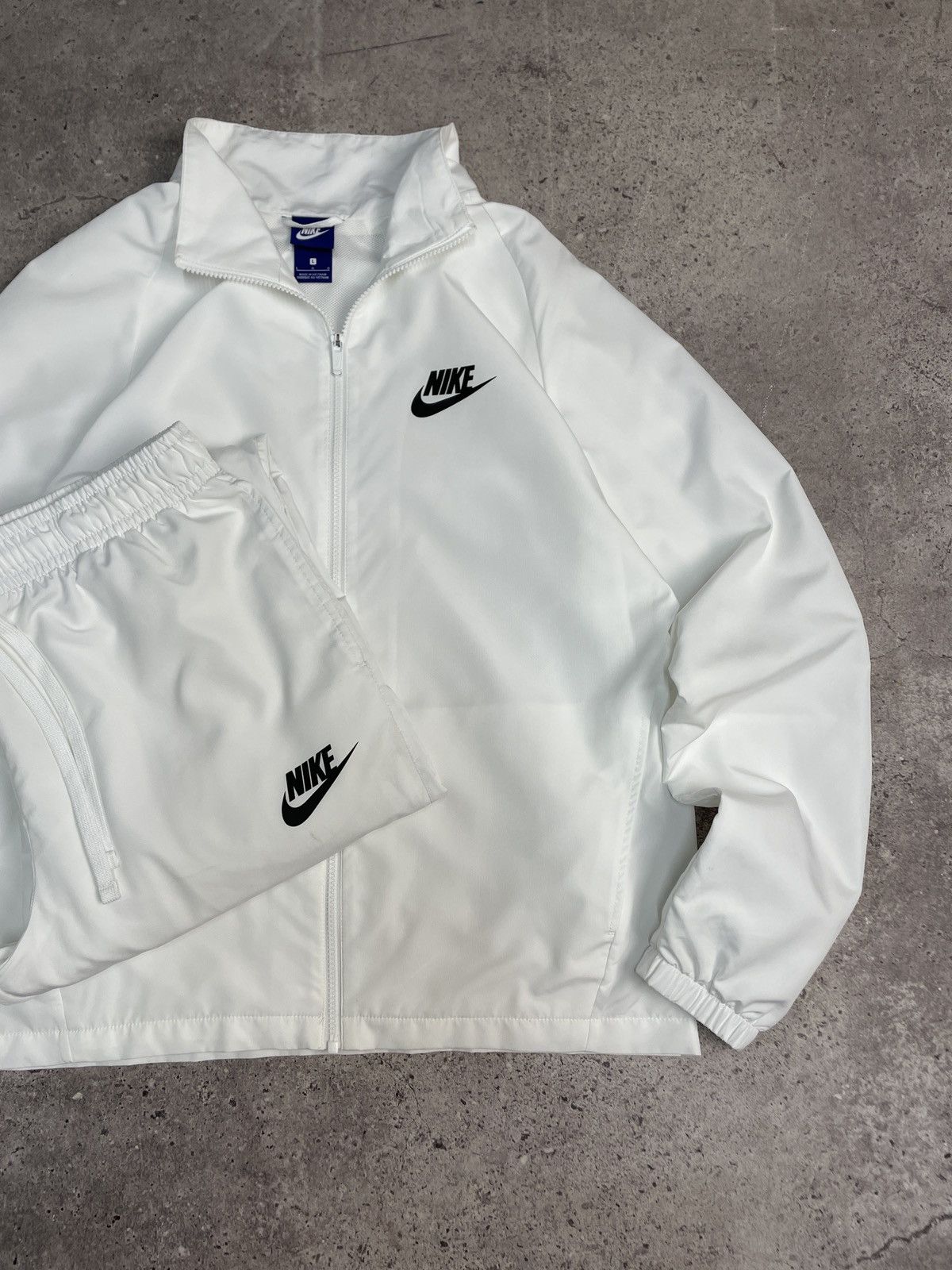 Nike Vintage Nike Tracksuit Nylon Jacket Pants Set Y2K Drill 00s Size US L / EU 52-54 / 3 - 4 Thumbnail