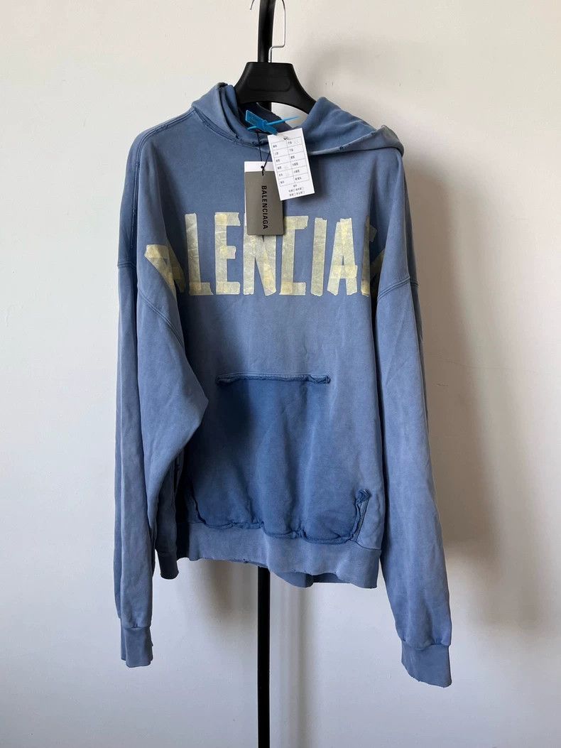 Balenciaga Balenciaga Ripped lettered print hooded sweatshirt Size US XS / EU 42 / 0 - 1 Thumbnail