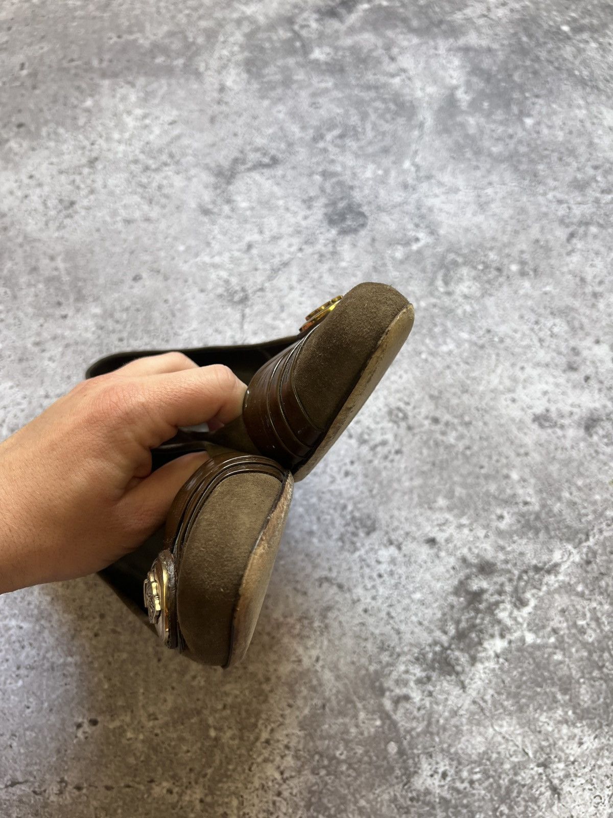 Gucci × Tom Ford × Vintage Vintage Gucci Olive Suede Heels Designer Italy Size US 7 / IT 37 - 12 Thumbnail