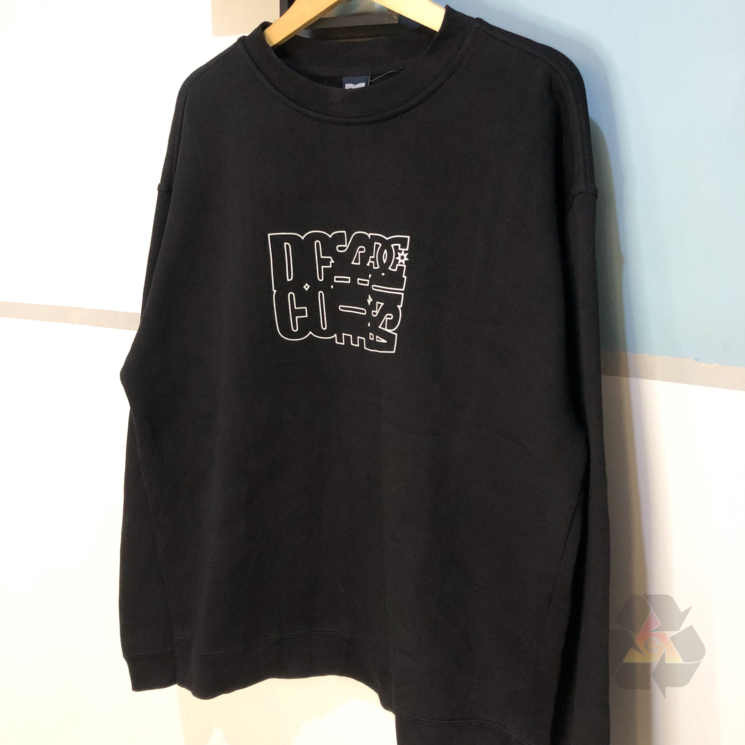 DC DC Shoes Sweatshirt Vintage Skateboard Size US L / EU 52-54 / 3 - 3 Thumbnail