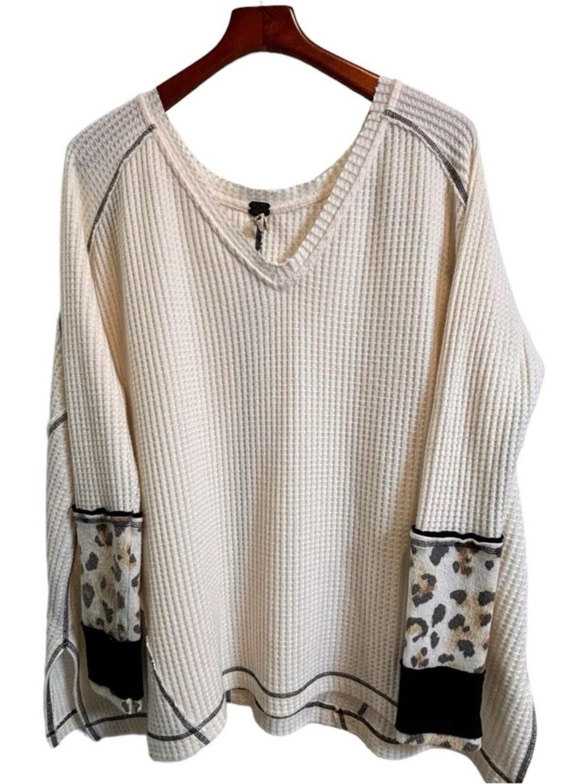 Free People Free People Oversized Lovin Leopard Thermal Top Size M / US 6-8 / IT 42-44 - 2 Thumbnail