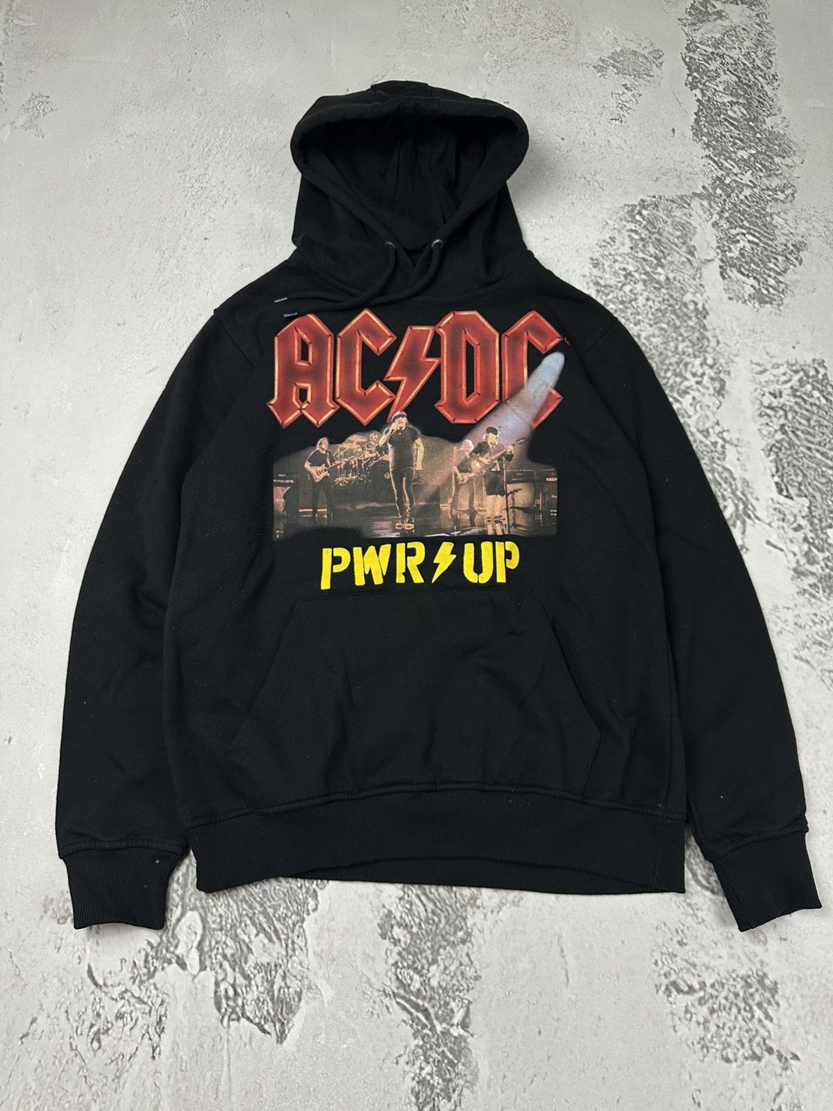 AC/DC 2022 AC/DC Power Up Album Rock Band Black Hoodie Concert Size US M / EU 48-50 / 2 - 1 Thumbnail