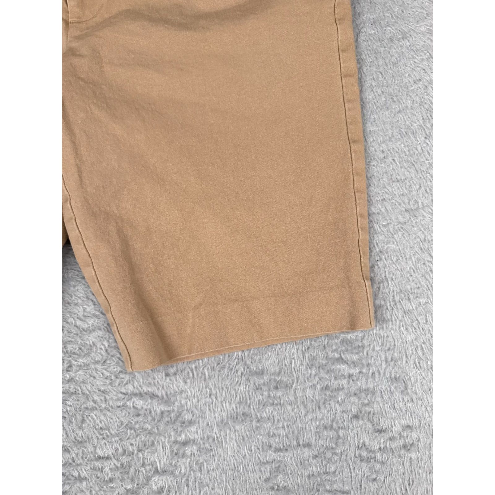 Ralph Lauren Lauren Ralph Lauren Shorts Womens 32x10 10 Beige Chino Cotton Blend Golf Casual Size 32" / US 10 / IT 46 - 2 Thumbnail