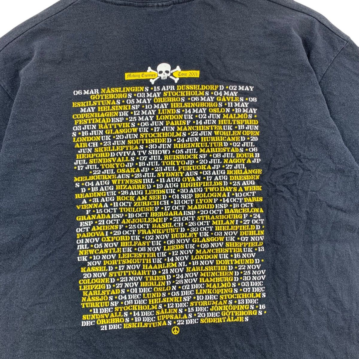 Vintage Vintage BACKYARD BABIES Making Enemies Swedish Band Tshirt Size US M / EU 48-50 / 2 - 5 Thumbnail
