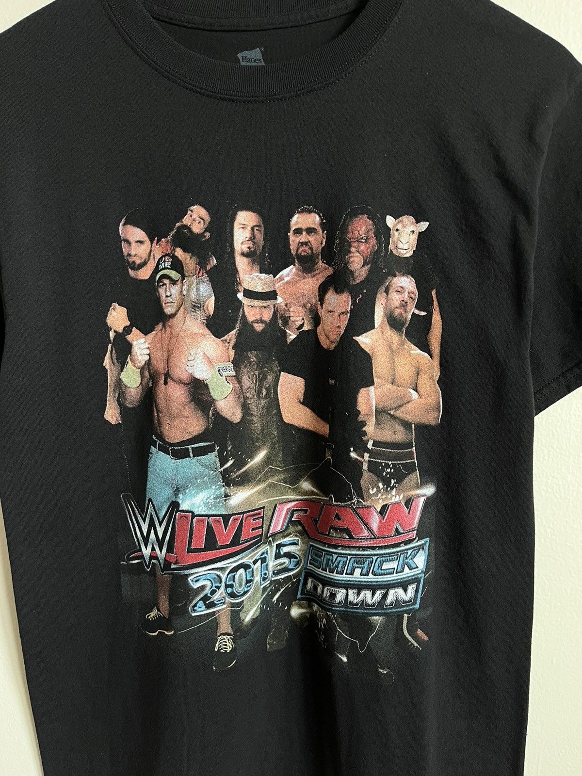 Vintage Vintage 2015 WWE Smack Down Double Sided Hanes T-Shirt Size US S / EU 44-46 / 1 - 2 Thumbnail
