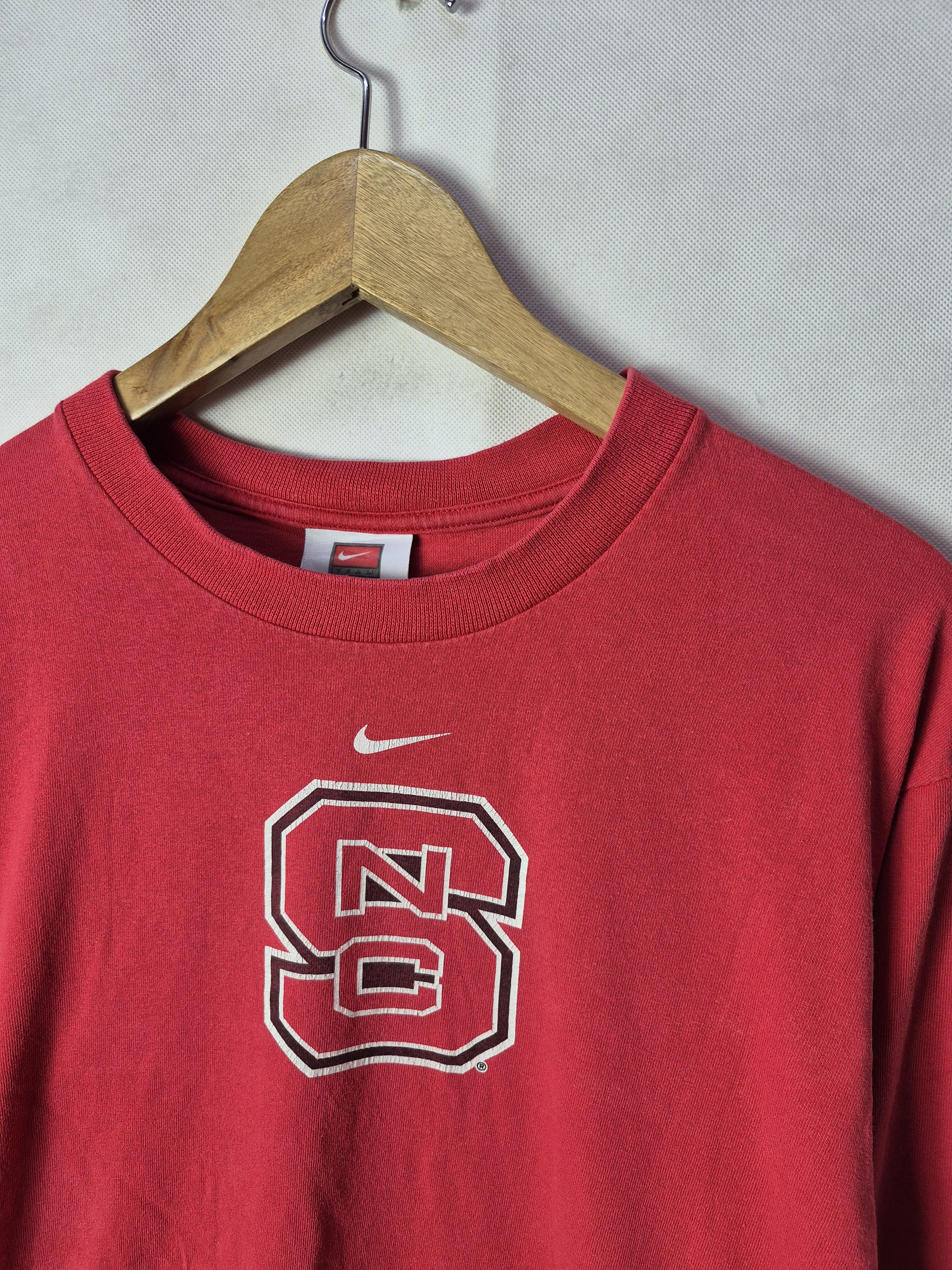 Nike 🔥Nike NC State Center Swoosh Longsleeves Tee Size US S / EU 44-46 / 1 - 3 Thumbnail