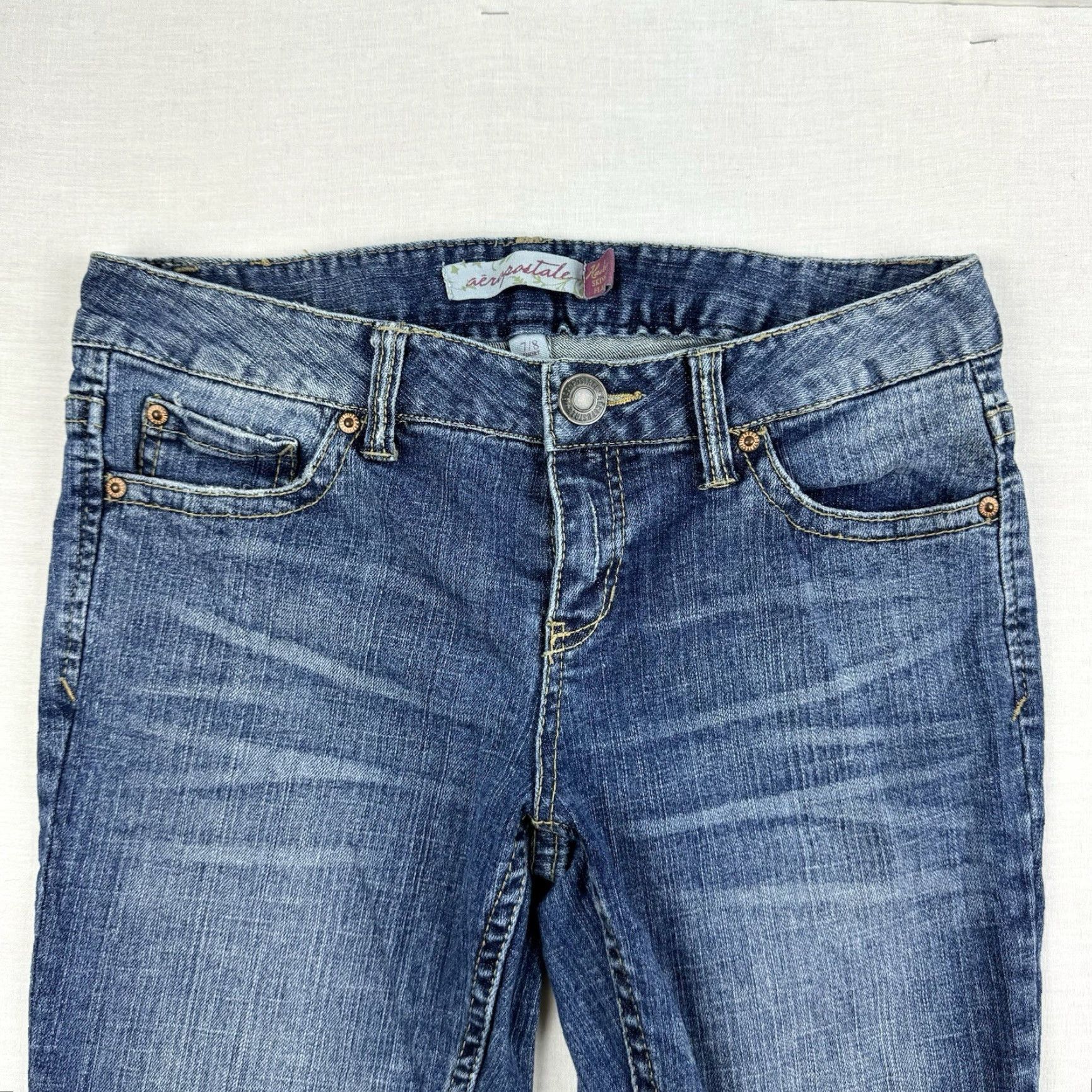 Vintage VINTAGE Aéropostale Jeans Womens 8 Blue Slim Flared Hipster 7/8 Y2K Flare Jeans Size 30" / US 8 / IT 44 - 2 Thumbnail