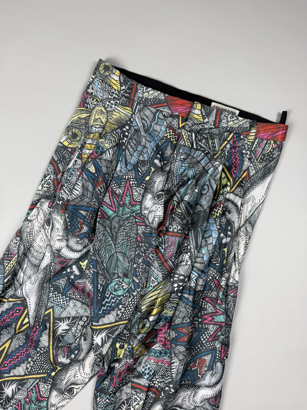 V AVE SHOE REPAIR V Ave Shoe Repair Avantgarde Abstract Pattern Pants Trousers Size 25" / US 0 / IT 36 - 4 Thumbnail