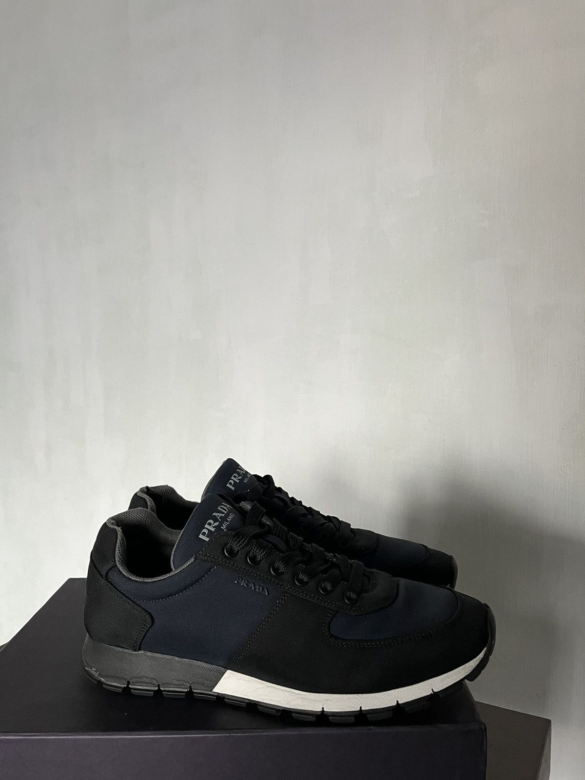 Prada Prada Sport Black/Blue Canvas Low-Top Size US 9 / EU 42 - 3 Thumbnail