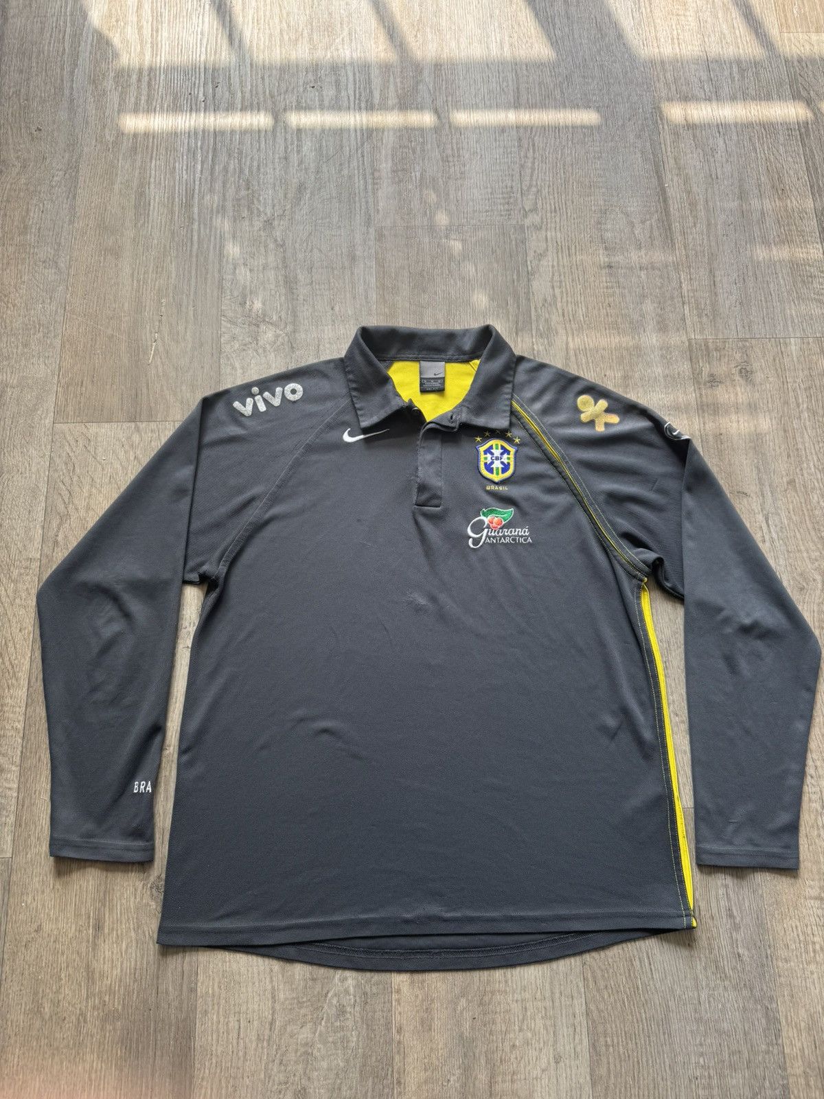 Nike Brazil 2004 Total 90 Nike Shirt Size US M / EU 48-50 / 2 - 1 Thumbnail