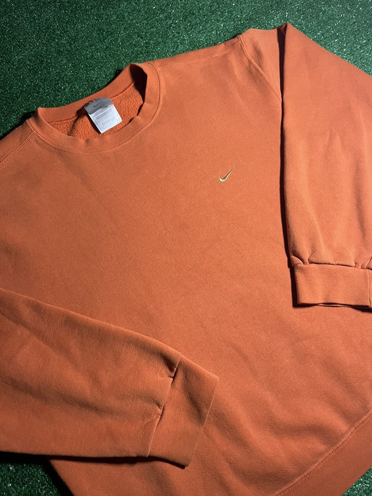 Nike × Vintage Vintage Y2K Nike Crewneck Swoosh Size US L / EU 52-54 / 3 - 1 Thumbnail