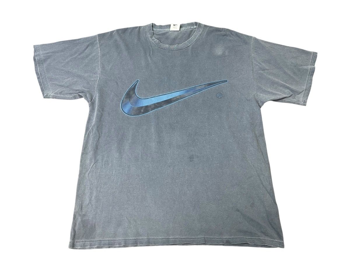 Nike Vintage Nike Swoosh Faded Tshirt Big Logo USA Streetwear Size US L / EU 52-54 / 3 - 1 Thumbnail