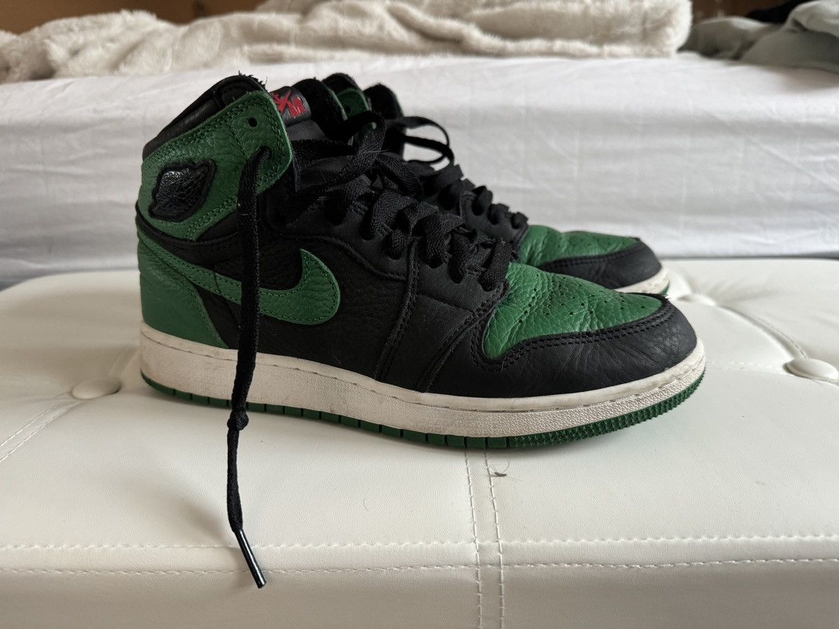 Jordan Brand × Nike Jordan 1 Pine Greens Size US 7 / IT 37 - 7 Thumbnail