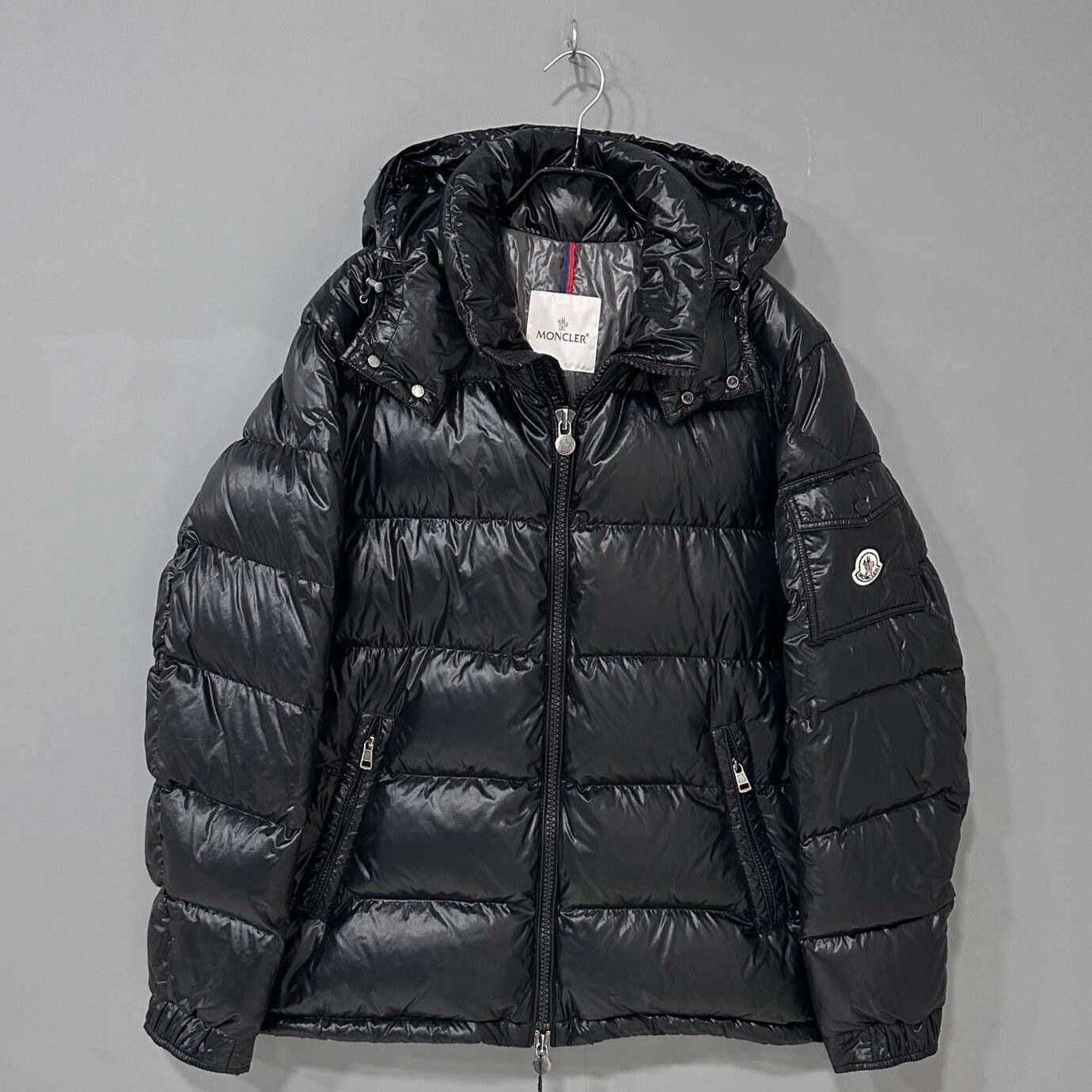 Moncler Moncler Down Black Heavy Coat s Men Size US S / EU 44-46 / 1 - 1 Thumbnail