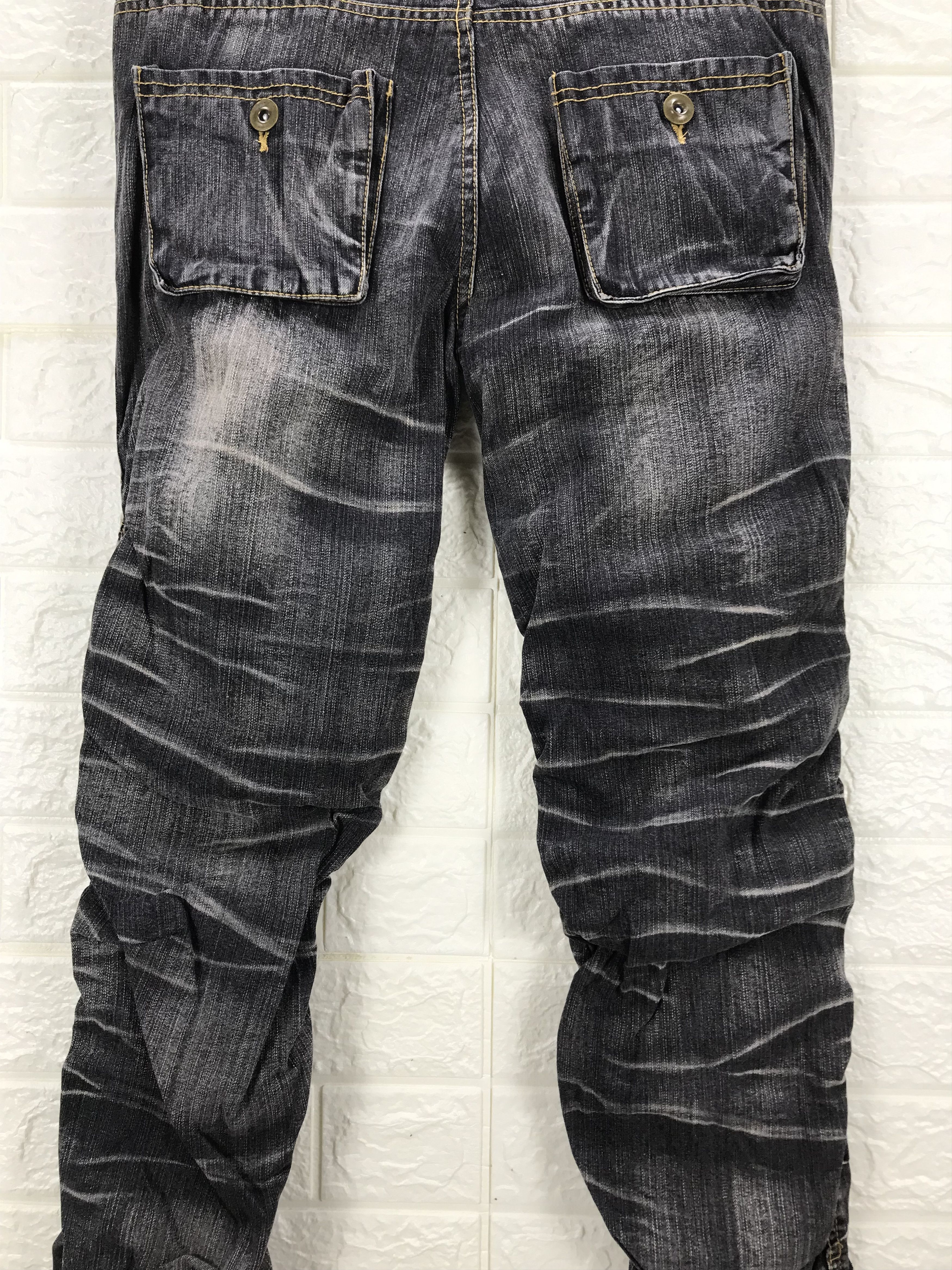 Japanese Brand Japanese Halham Punk Style Faded Black Wrinkle Leg Jeans Size US 32 / EU 48 - 7 Thumbnail