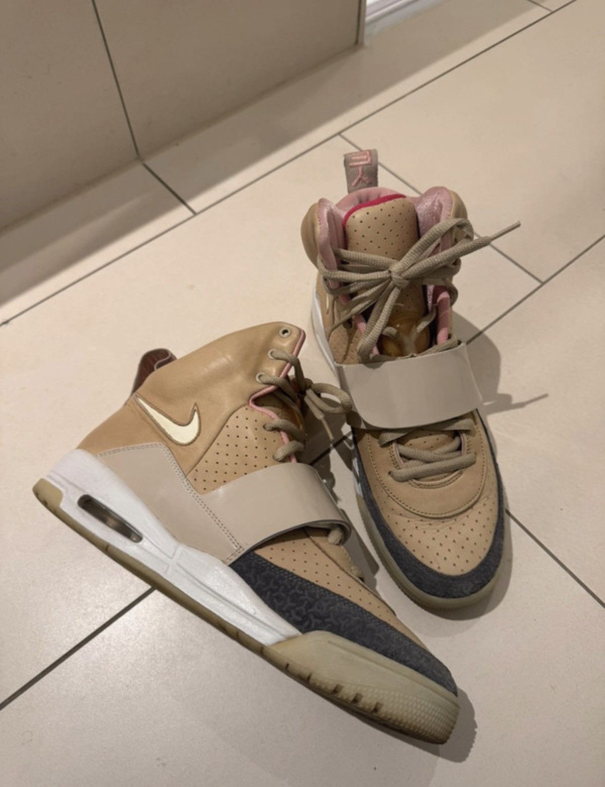 Yeezy Yeezy Nike Air 1 Net/Tan Size US 11 / EU 44 - 1 Thumbnail