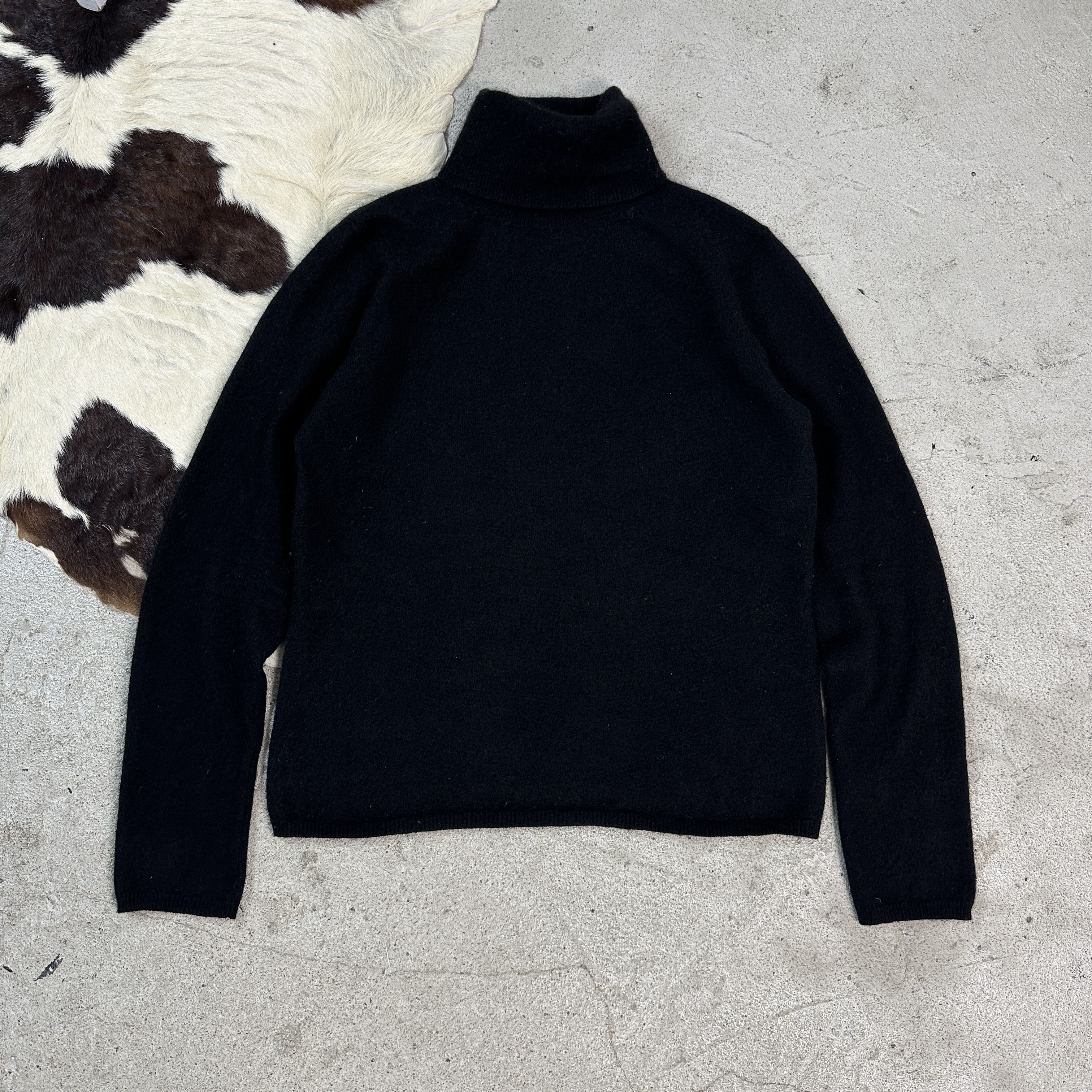 Vintage Women's Vintage Casual Y2K Turtleneck Cashmere Sweater Size M / US 6-8 / IT 42-44 - 1 Thumbnail