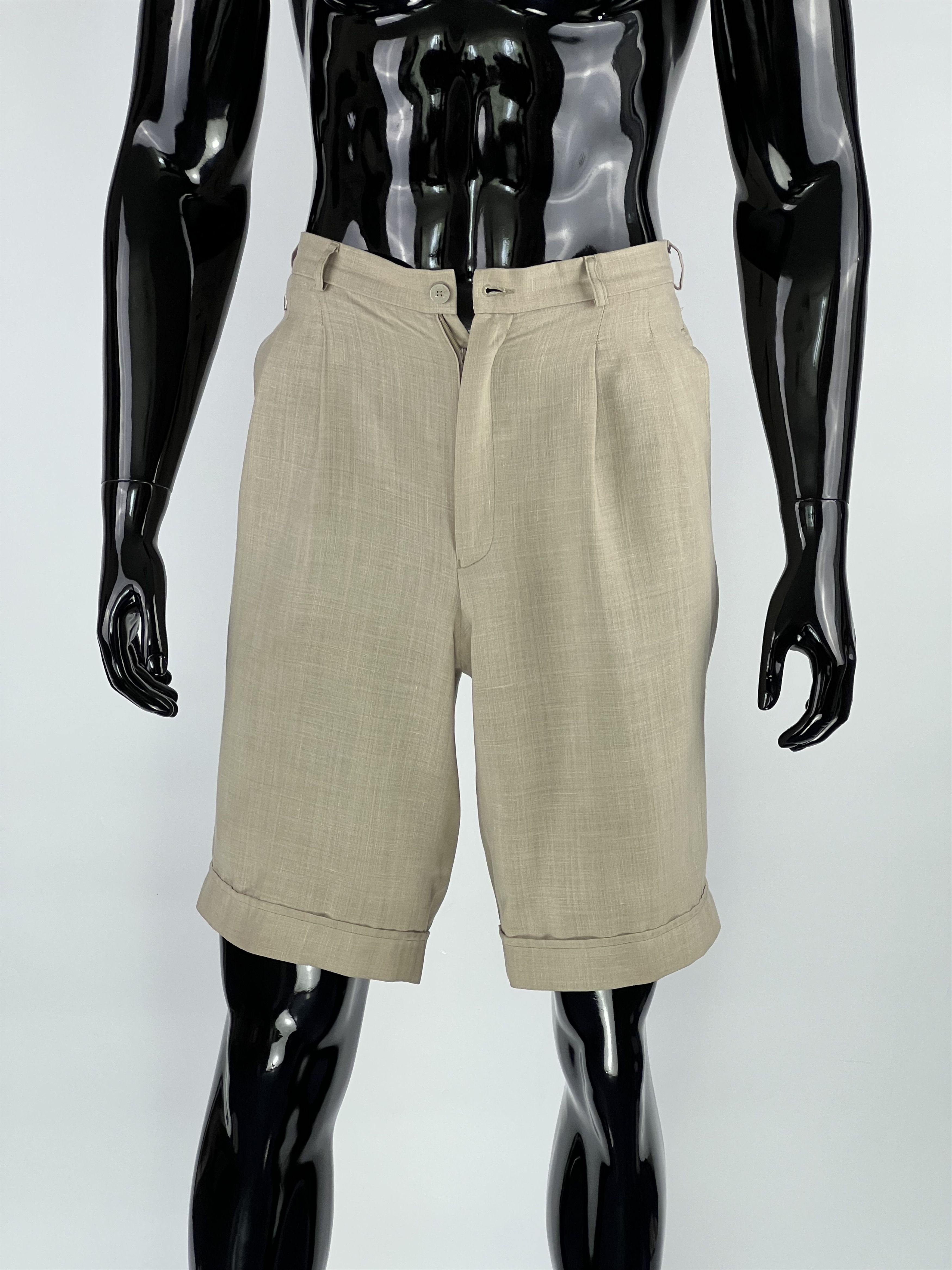 Lacoste × Vintage Chemise Lacoste Vintage Men's Beige Bermuda Shorts Size XS/S Size US 30 / EU 46 - 2 Thumbnail