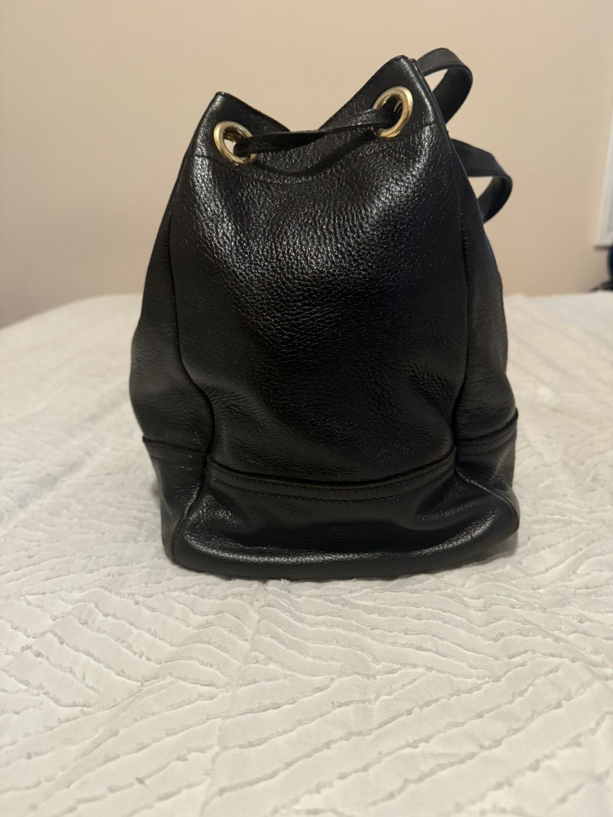 Yves Saint Laurent Yves Saint Laurent Lamb Skin Hand Bag Size ONE SIZE - 2 Thumbnail
