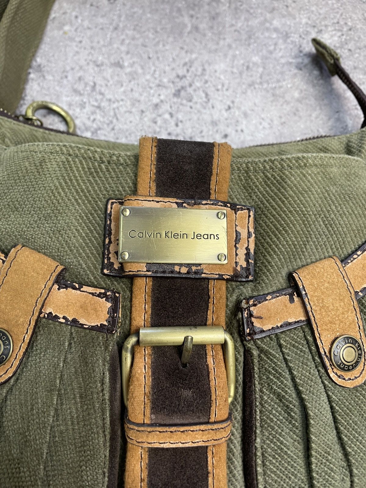 Calvin Klein Vintage Y2K Calvin Klein 00s Velvet Leather Bag Kmrii Style Size ONE SIZE - 9 Thumbnail