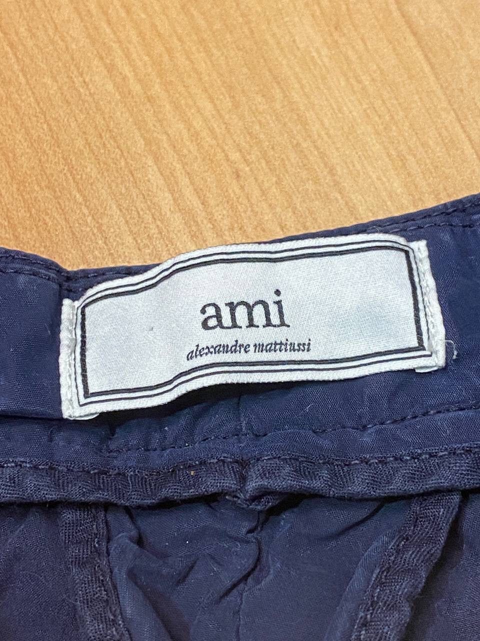 AMI AMI SS16 Lightweight Pleated Trousers In Navy Size US 32 / EU 48 - 8 Thumbnail