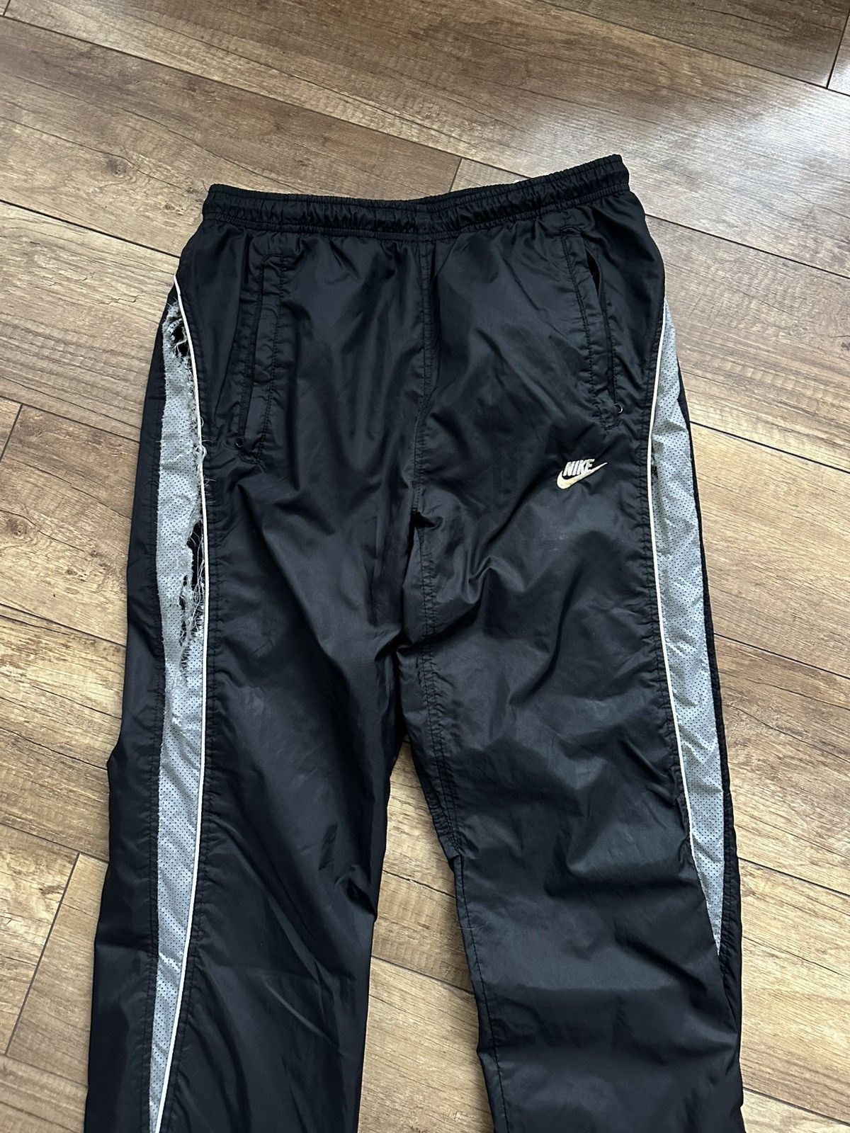Nike Nike Vintage Nylon Track Pants Sweatpants 90s Size US 30 / EU 46 - 3 Thumbnail