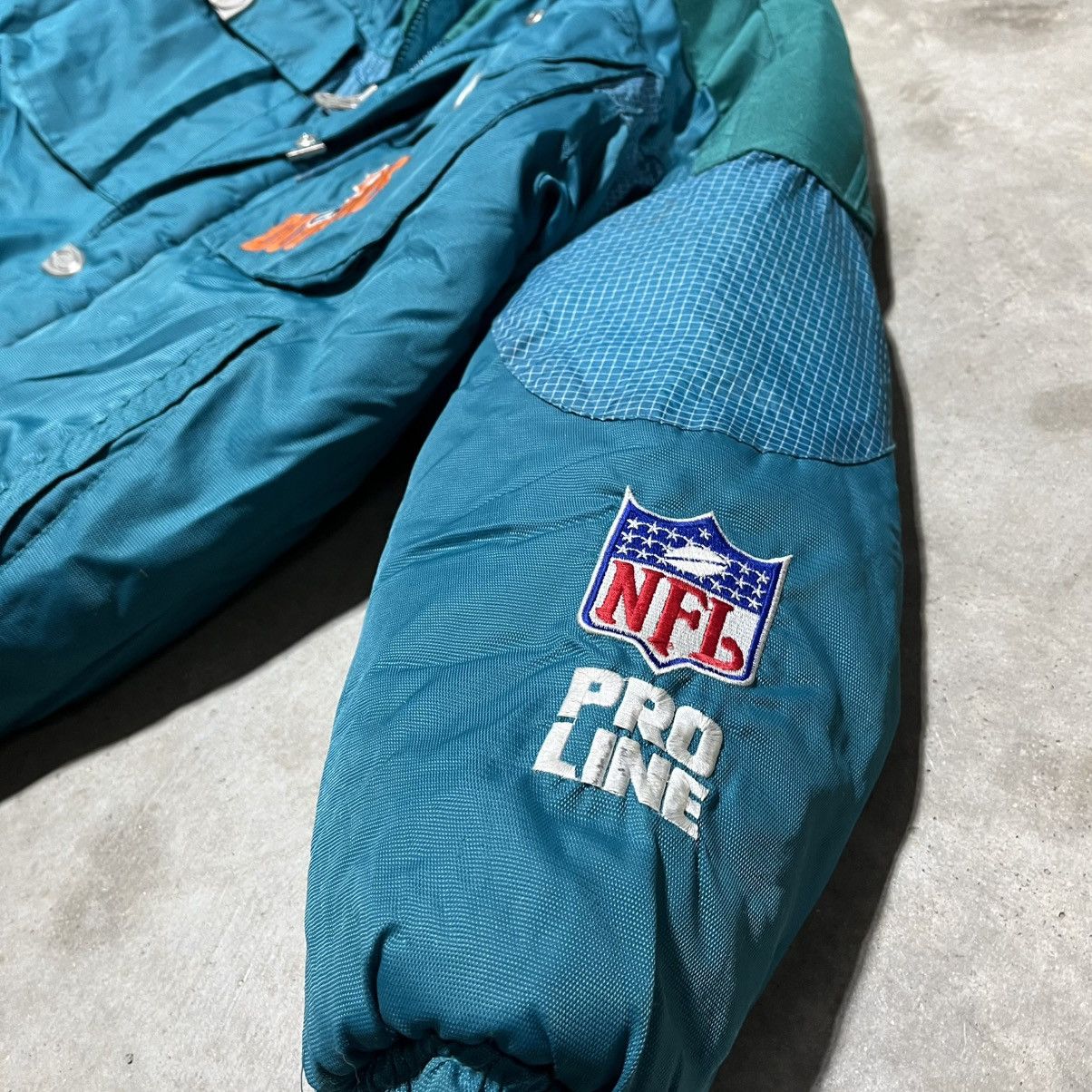 Pro Line × Vintage Vintage Miami Dolphins Pro Line NFL Jacket - Mens Medium Size US M / EU 48-50 / 2 - 6 Thumbnail