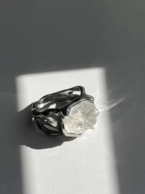 Japanese Brand × Vintage Fashion Irregular White Charm Ring size 7 8 9 10 11 Size ONE SIZE - 4 Thumbnail