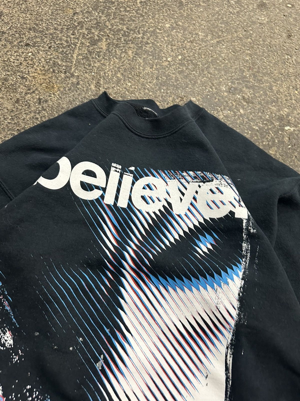 Vintage Y2K alien workshop graphic crewneck Size US L / EU 52-54 / 3 - 7 Thumbnail