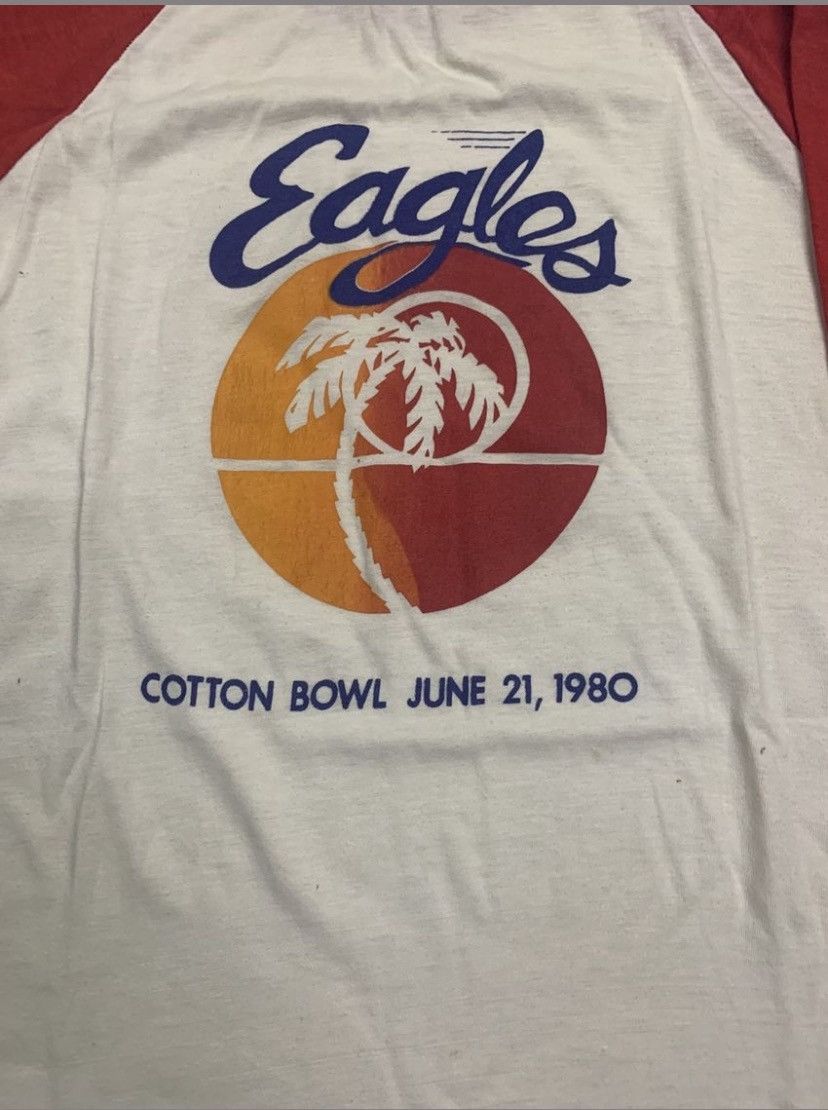 Vintage 1980 Eagles Long Run Cotton Bowl T- Shirt Vintage 80’s Size US S / EU 44-46 / 1 - 3 Thumbnail