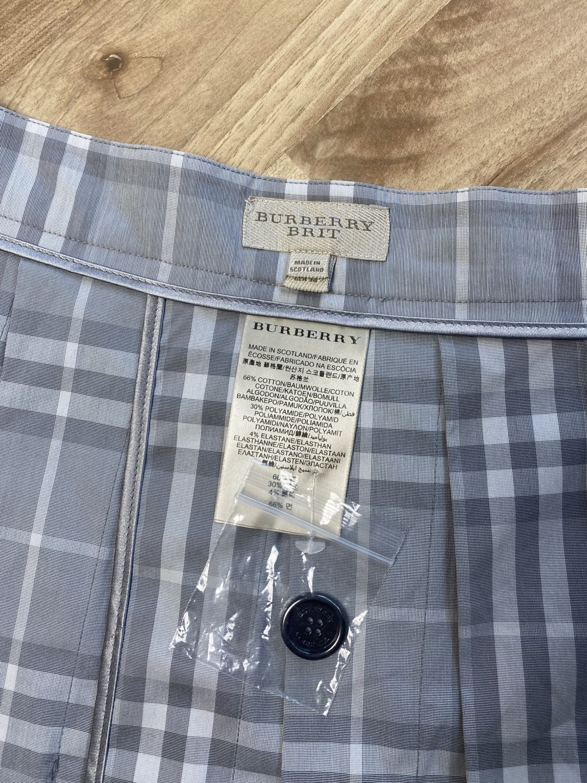 Burberry Rare Burberry Brit Plaid Skirts Luxury style y2k Size 28" / US 6 / IT 42 - 6 Thumbnail
