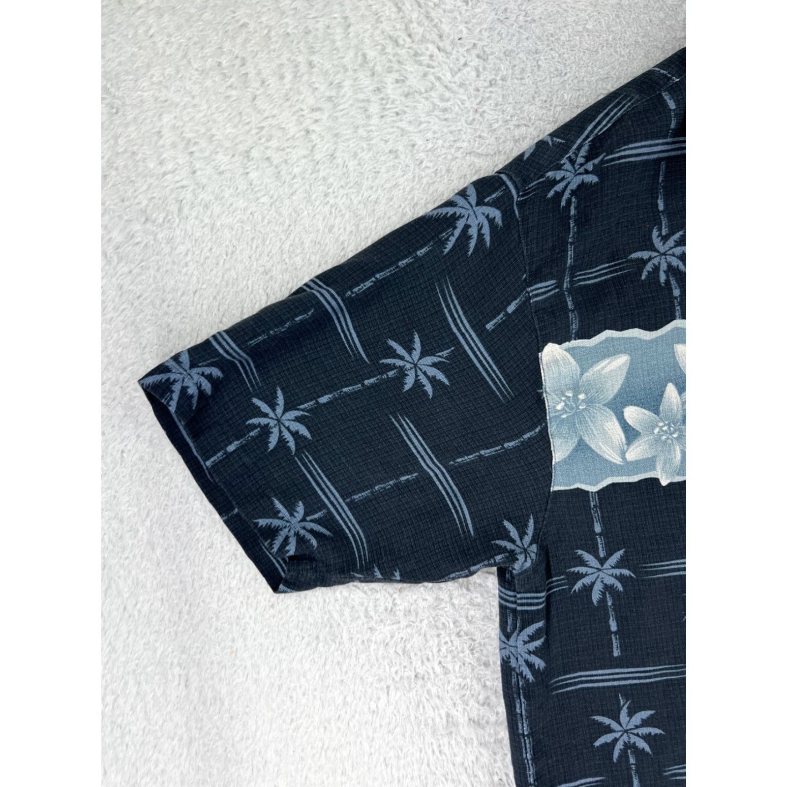 Tommy Bahama Tommy Bahama Shirt Men Medium Blue Floral Palm Tree All Over Print Silk Button-Up Size US M / EU 48-50 / 2 - 5 Thumbnail