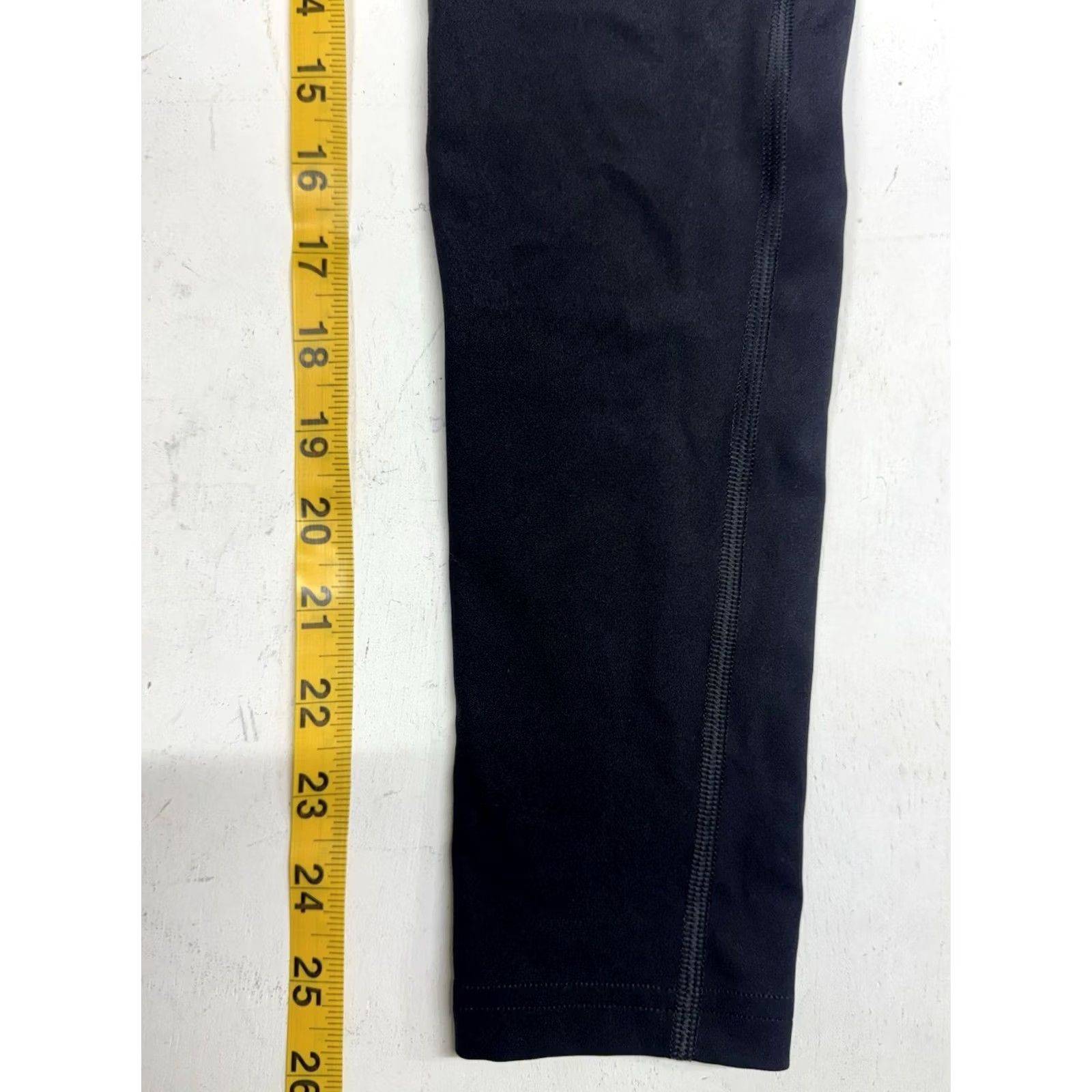 Gymshark Gymshark Leggings Women’s S Black High Rise Running Stretch Back Zip Pocket Athletic Activewear 26 Inseam Size 28" / US 6 / IT 42 - 6 Thumbnail