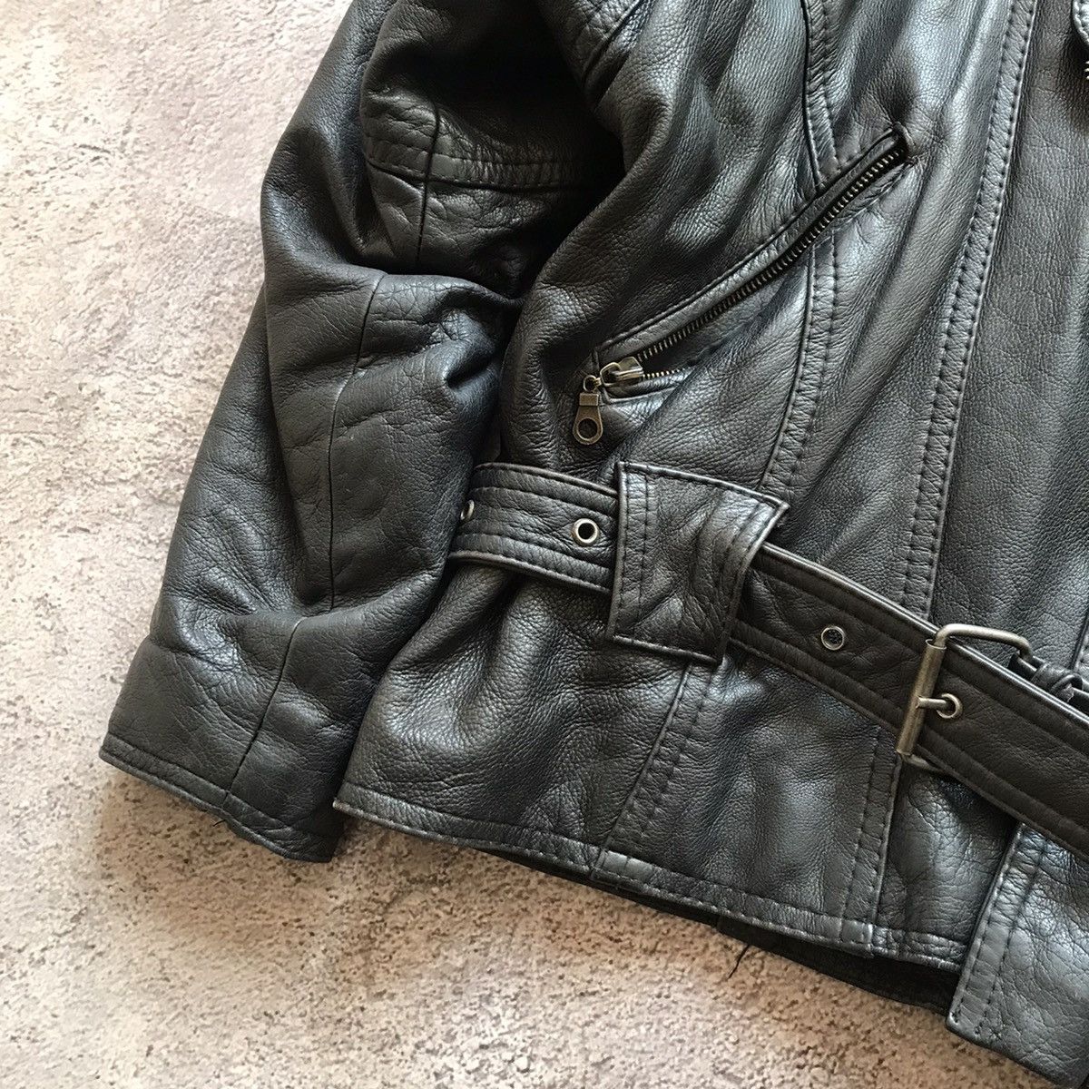 Vintage Vintage 90s Black Leather Biker Jacket Grunge Streetwear L Size L / US 10 / IT 46 - 4 Thumbnail