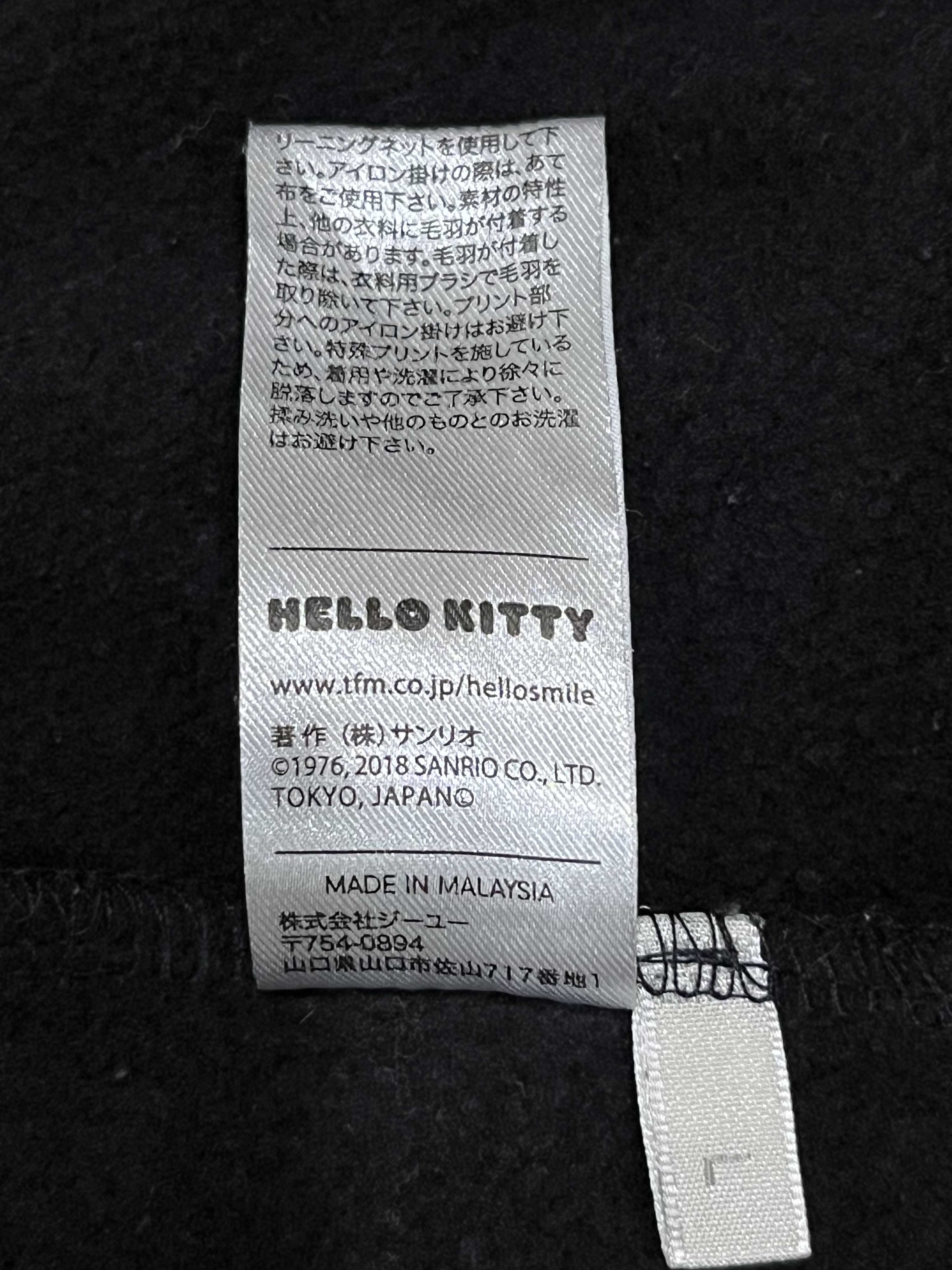 Anime ❤️ HELLO KITTY X APPLES Baggy Fit Black Sweater Hoodie Size M / US 6-8 / IT 42-44 - 11 Thumbnail