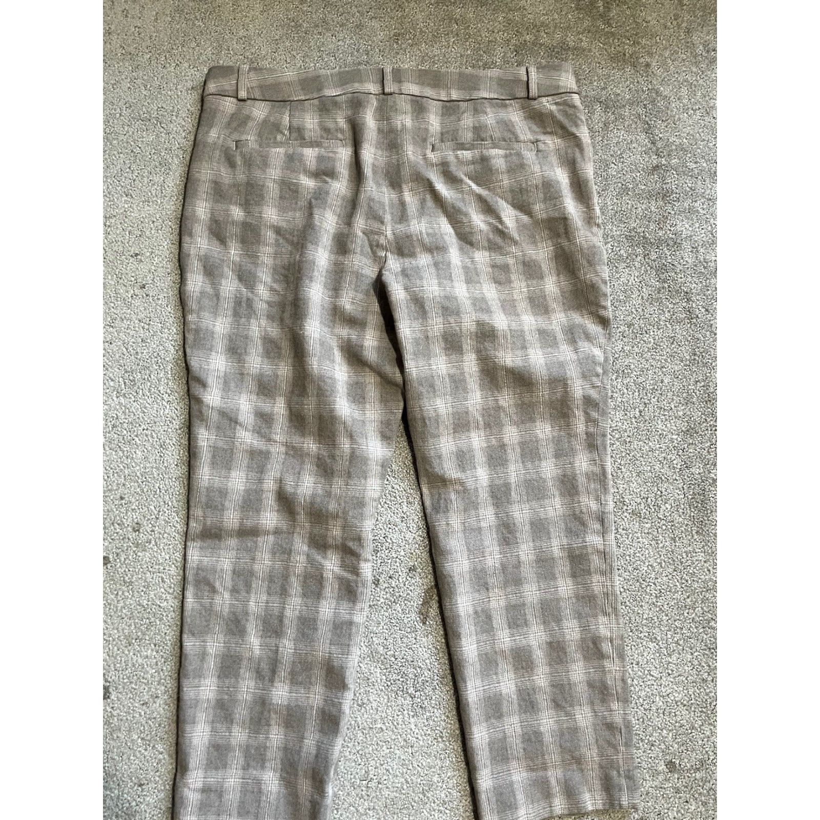 Banana Republic Banana Republic Sloan Fit Plaid Gray Ankle Pants Size 14 Women's Cropped Slim Inseam 25 in Black Size 32" / US 10 / IT 46 - 3 Thumbnail