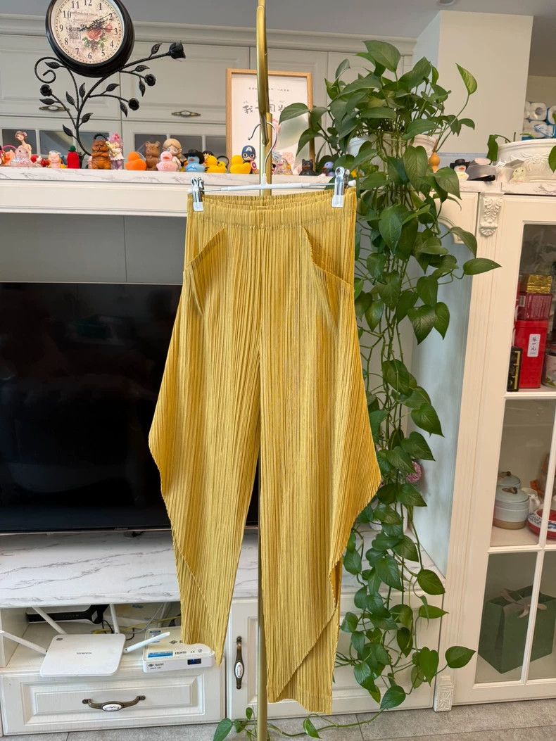 Other Issey Miyake/三宅一生 size:3 Yellow pleated pants Size 42" / US 20 - 2 Thumbnail