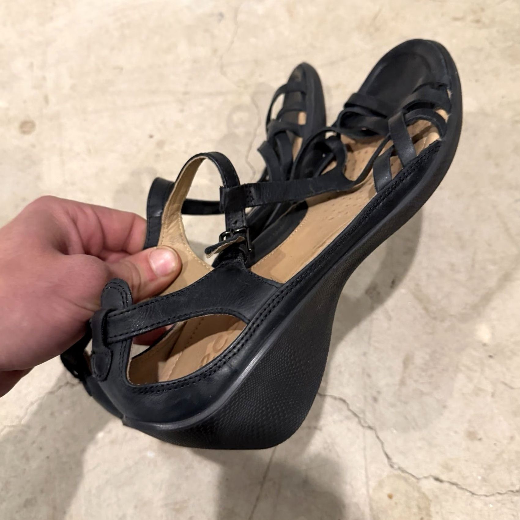 Ecco ECCO Black Leather Slip on Casual Caged Open Toe Strappy Clog Sandals Womens 9 Size US 8 / IT 38 - 4 Thumbnail