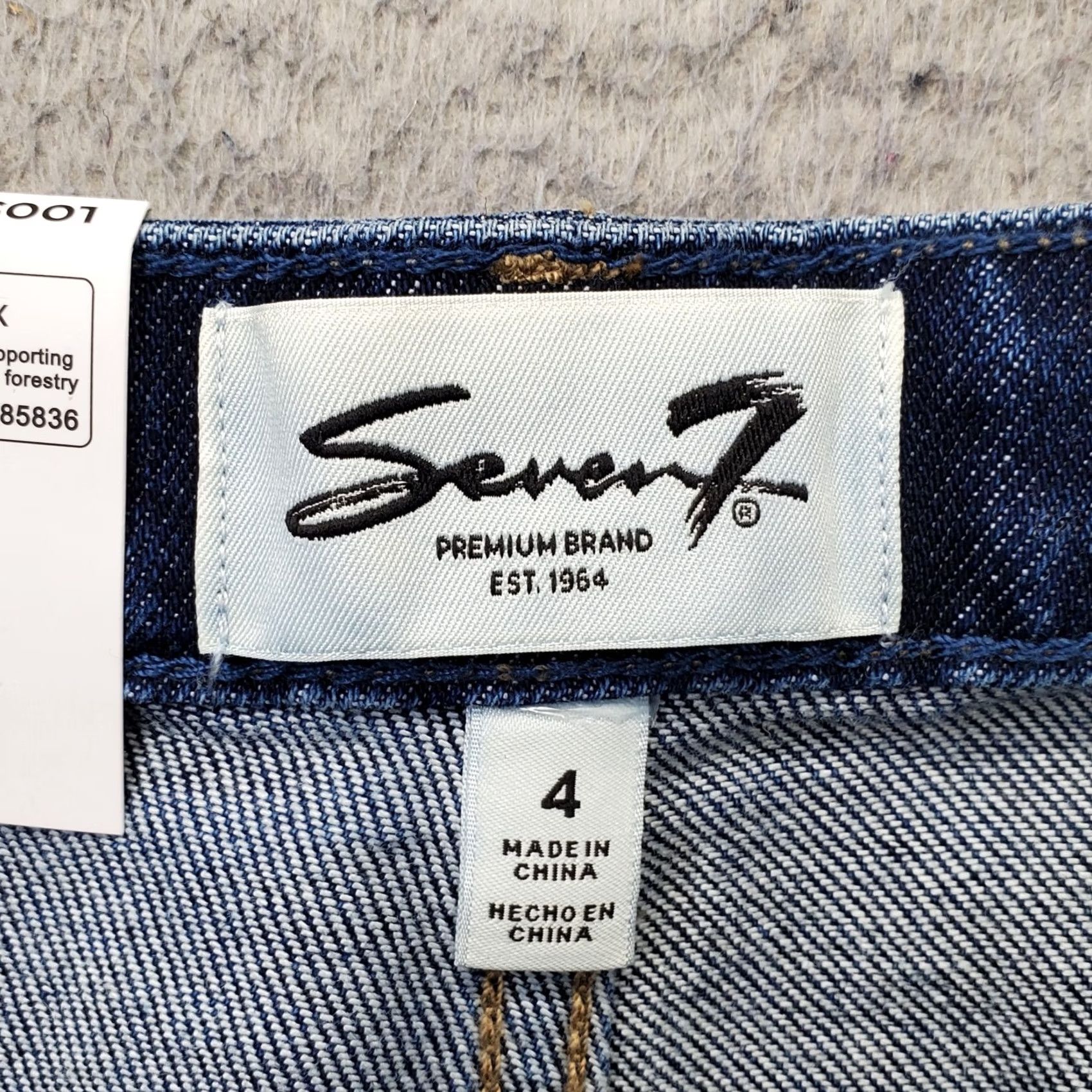 Vintage Seven7 Jeans Womens 4 Blue Denim Fitted Waist Loose Straight High Rise MY10341DE Jeans Womens 4 Blue Denim High Rise Straight Jeans Size 27" / US 4 / IT 40 - 7 Thumbnail