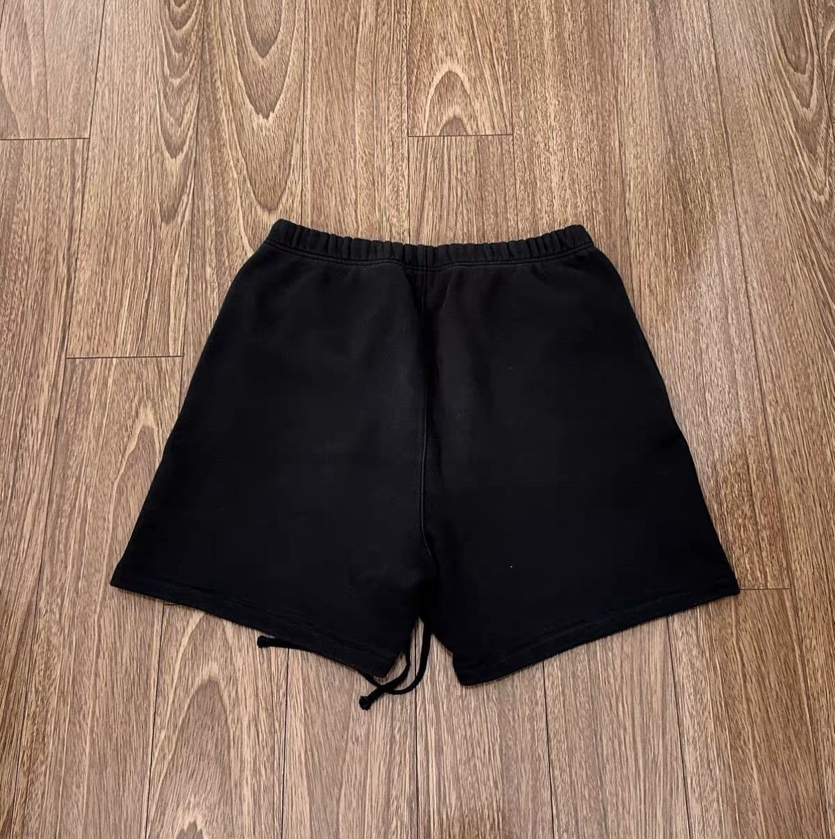 Fear of God Fear of God FOG Essentials Drawstring loose shorts Size US 36 / EU 52 - 2 Thumbnail