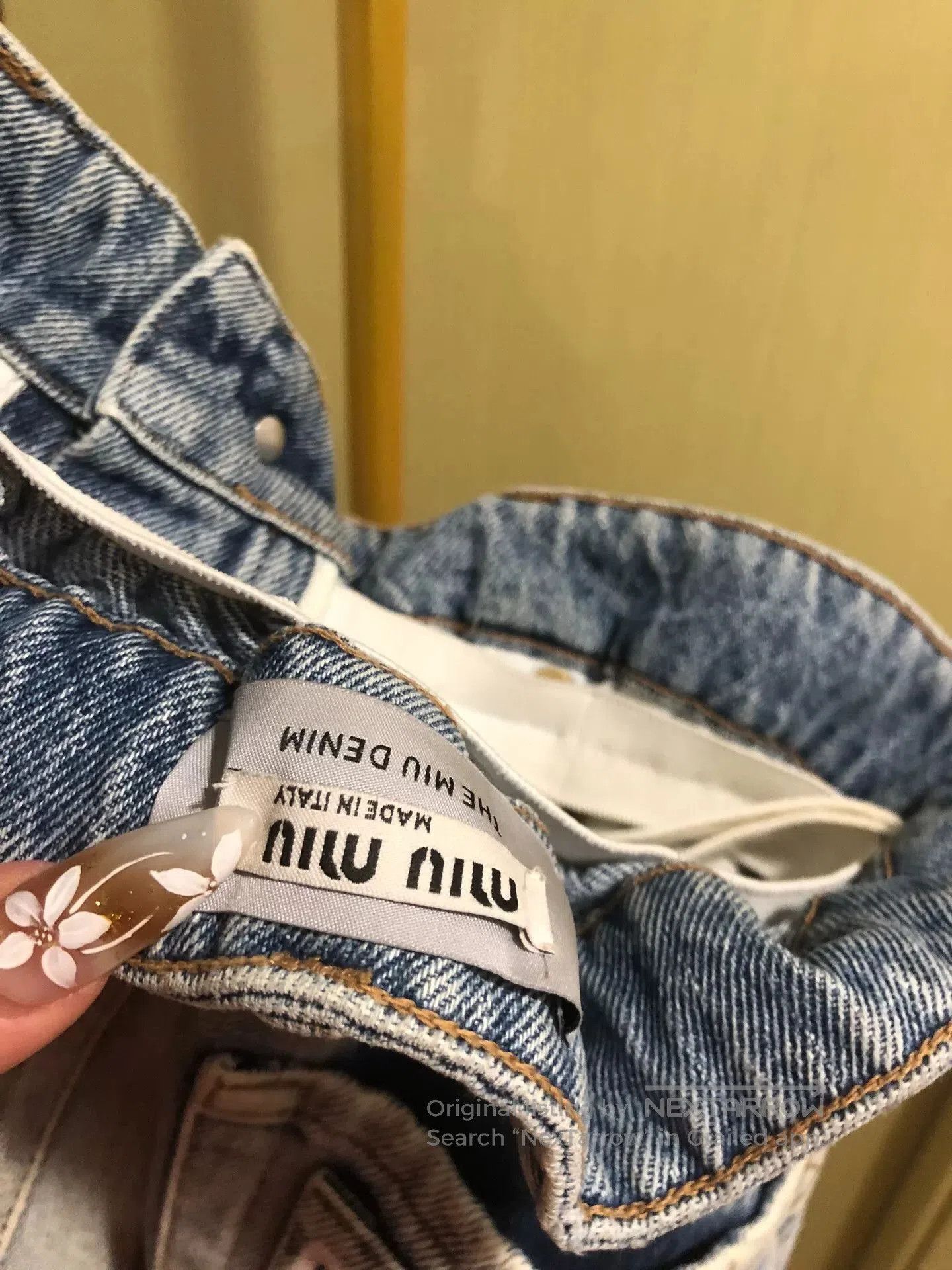 Miu Miu Miu Miu High-Waisted Denim Pants. Size 25" / US 0 / IT 36 - 3 Thumbnail