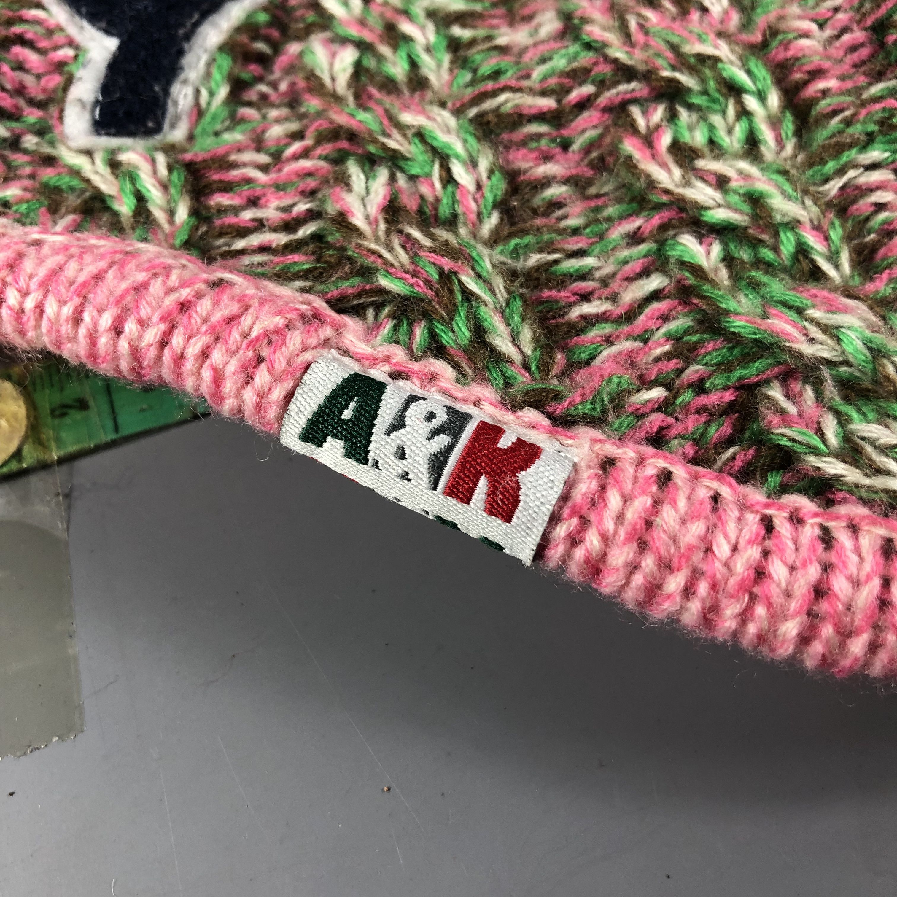 Vintage NY Earflap Bobble Beanie Snowcap Snow Hat B596 Size ONE SIZE - 4 Thumbnail