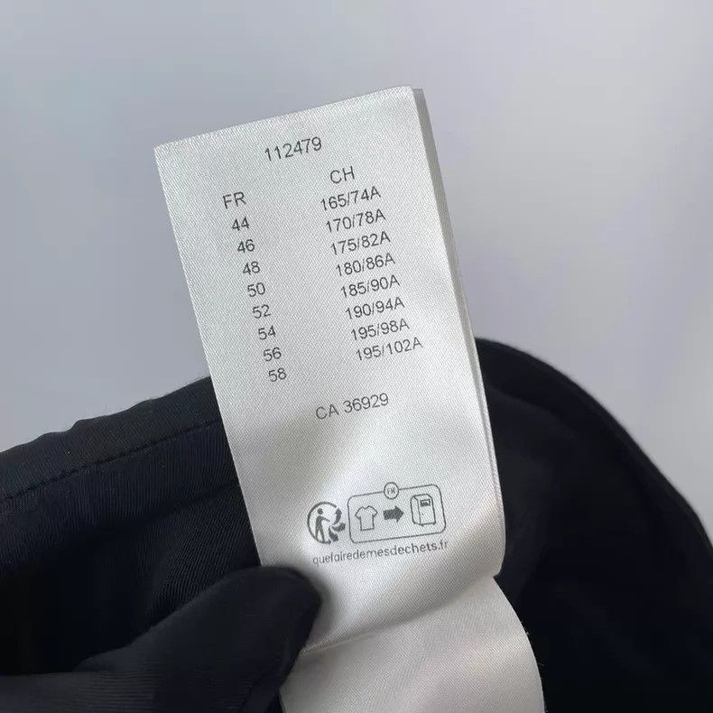 Louis Vuitton Louis Vuitton size US 54 Two-pocket dark flocked, full-prin Size US 38 / EU 54 - 8 Thumbnail
