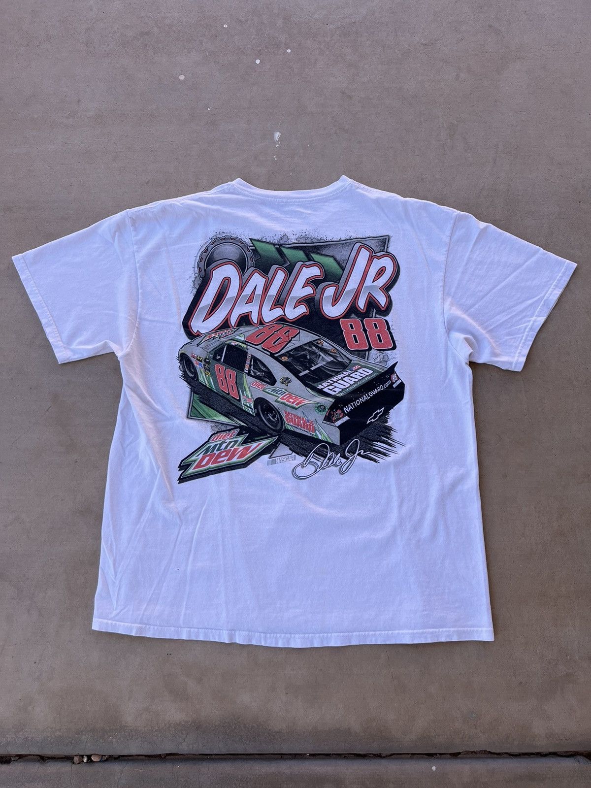 NASCAR × Vintage Vintage Dale Earnhardt Jr NASCAR Racing Tee Size US XL / EU 56 / 4 - 3 Thumbnail